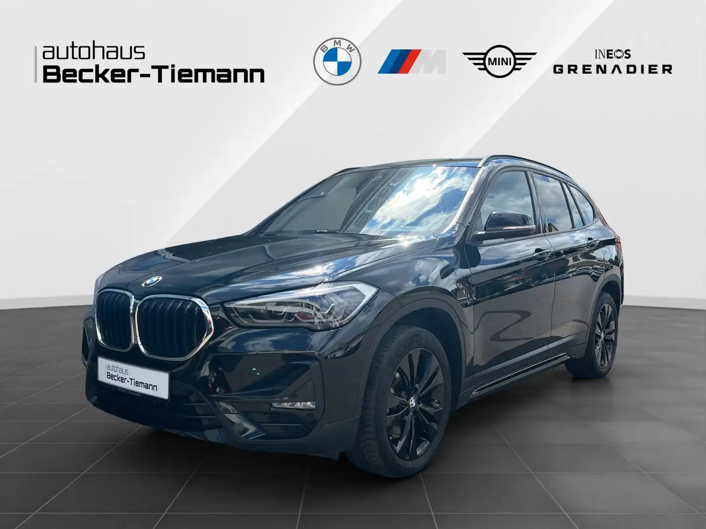 BMW X1 xDrive20d Black - 1