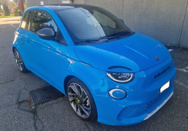 Abarth 500e 500e  47 kWh Scorpionissima