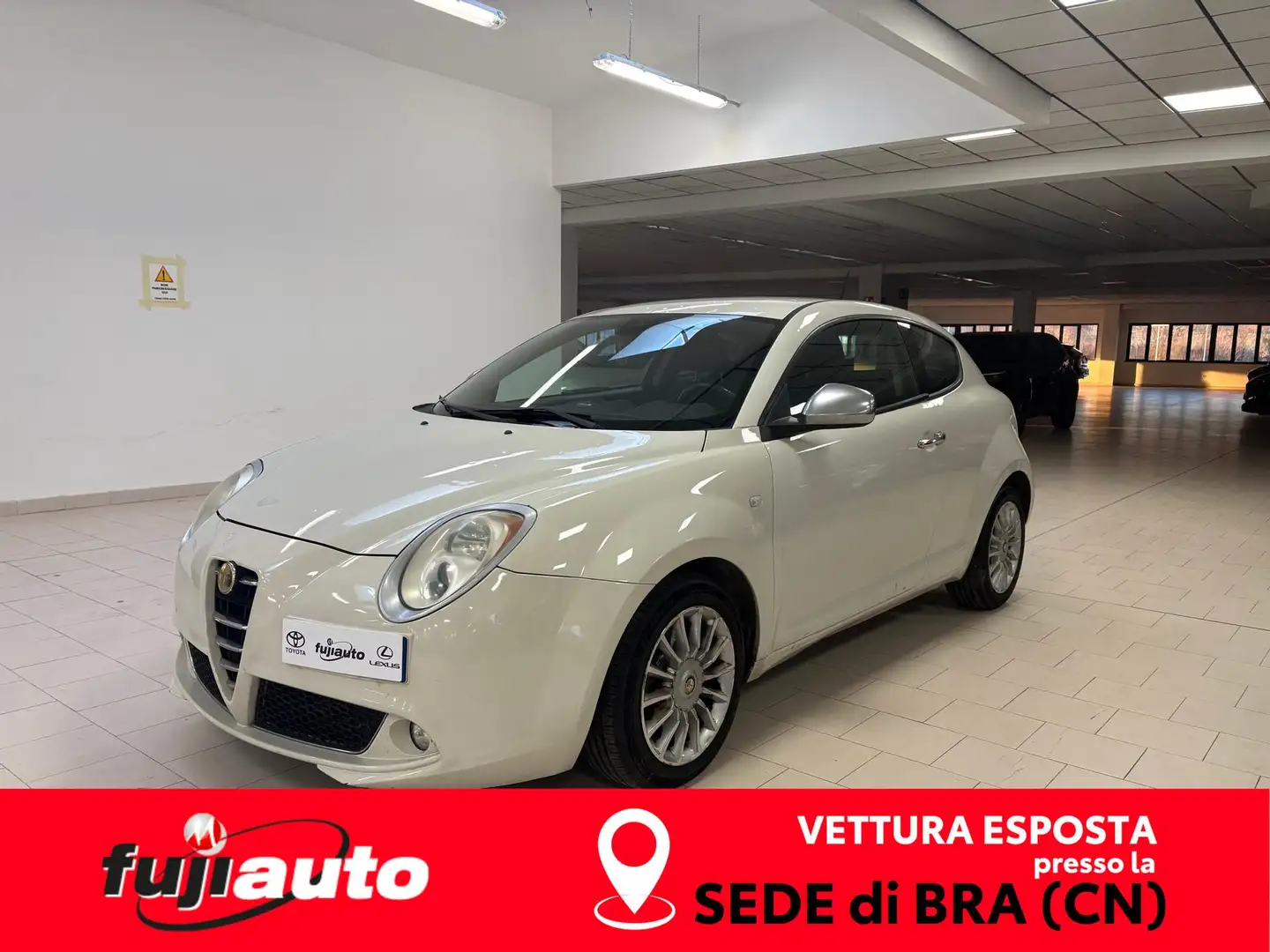 Alfa Romeo MiTo MiTo 1.4 t. Distinctive Gpl 120cv Белый - 1