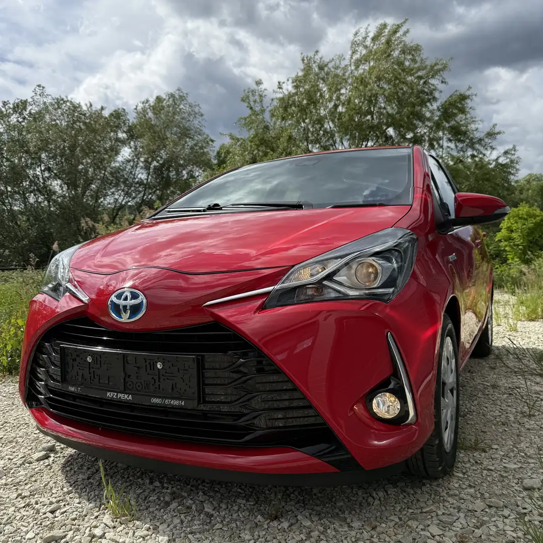 Toyota Yaris Hybrid 1.5 VVT-i Y20 - 1