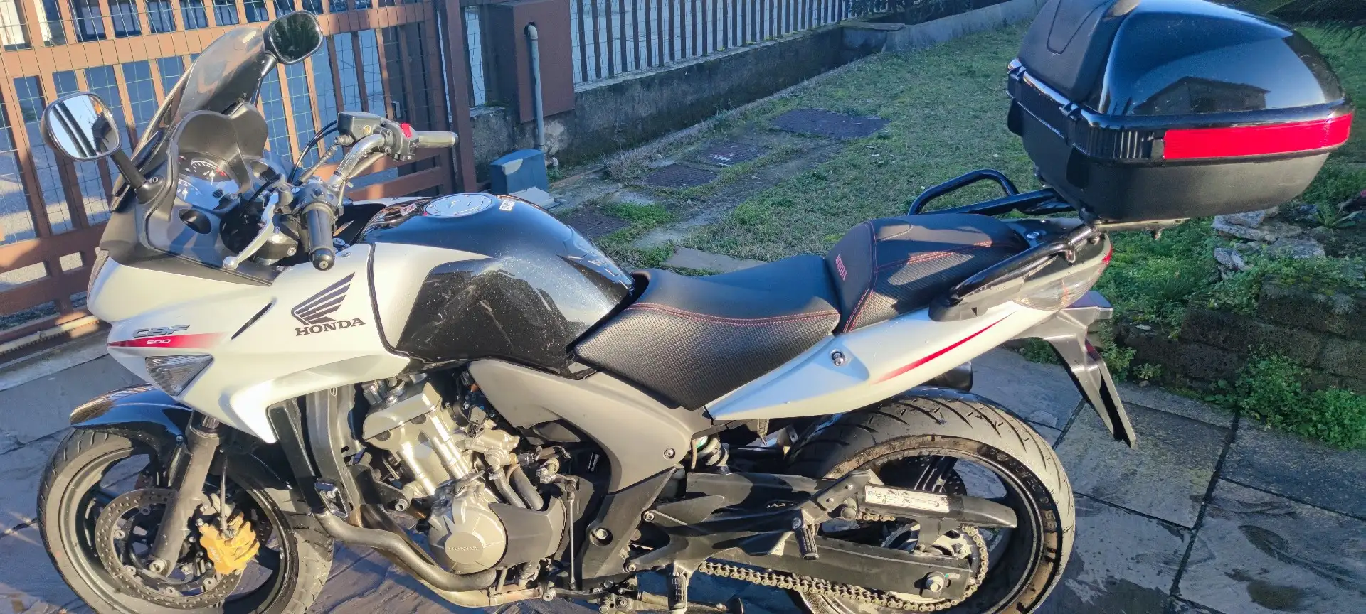 Honda CBF 600 - 1