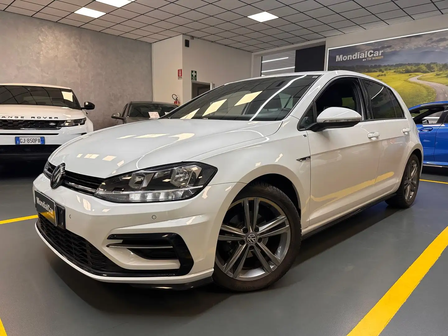 Volkswagen Golf 5p 1.0 tsi R-Line Sport 115cv Bianco - 1