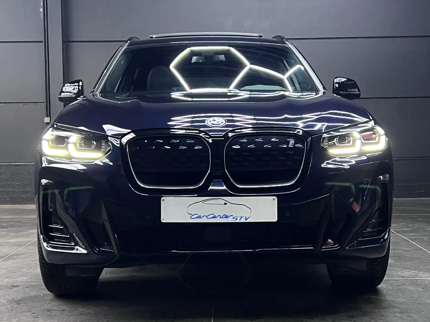 BMW iX3 M Sport -Shadow Line - Facelift - Pano dak / LED / - 2