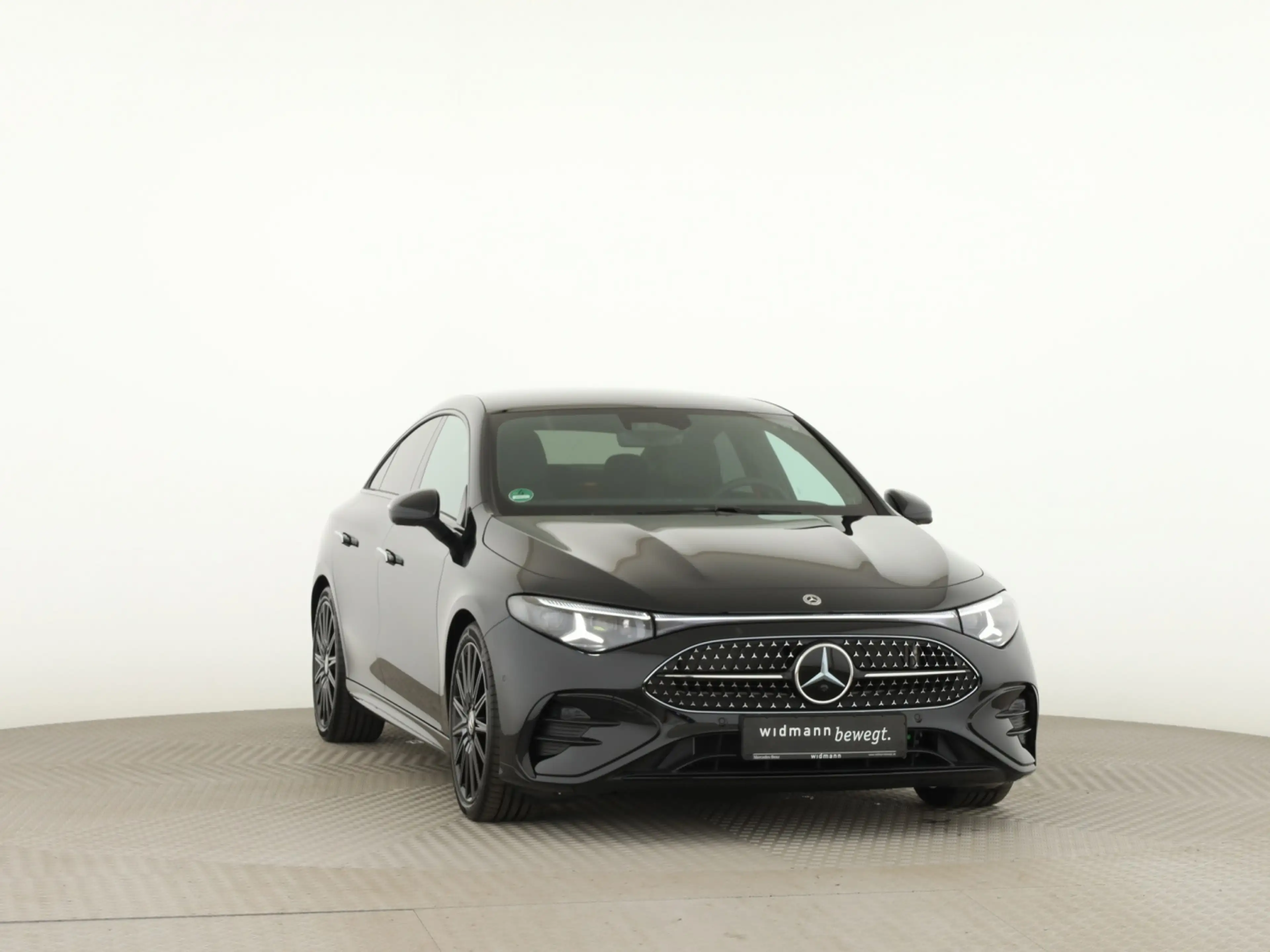 Mercedes-Benz CLA 220 4MATIC AMG*HUD*AHK*Multibeam*Burmest.*19 — photo 3