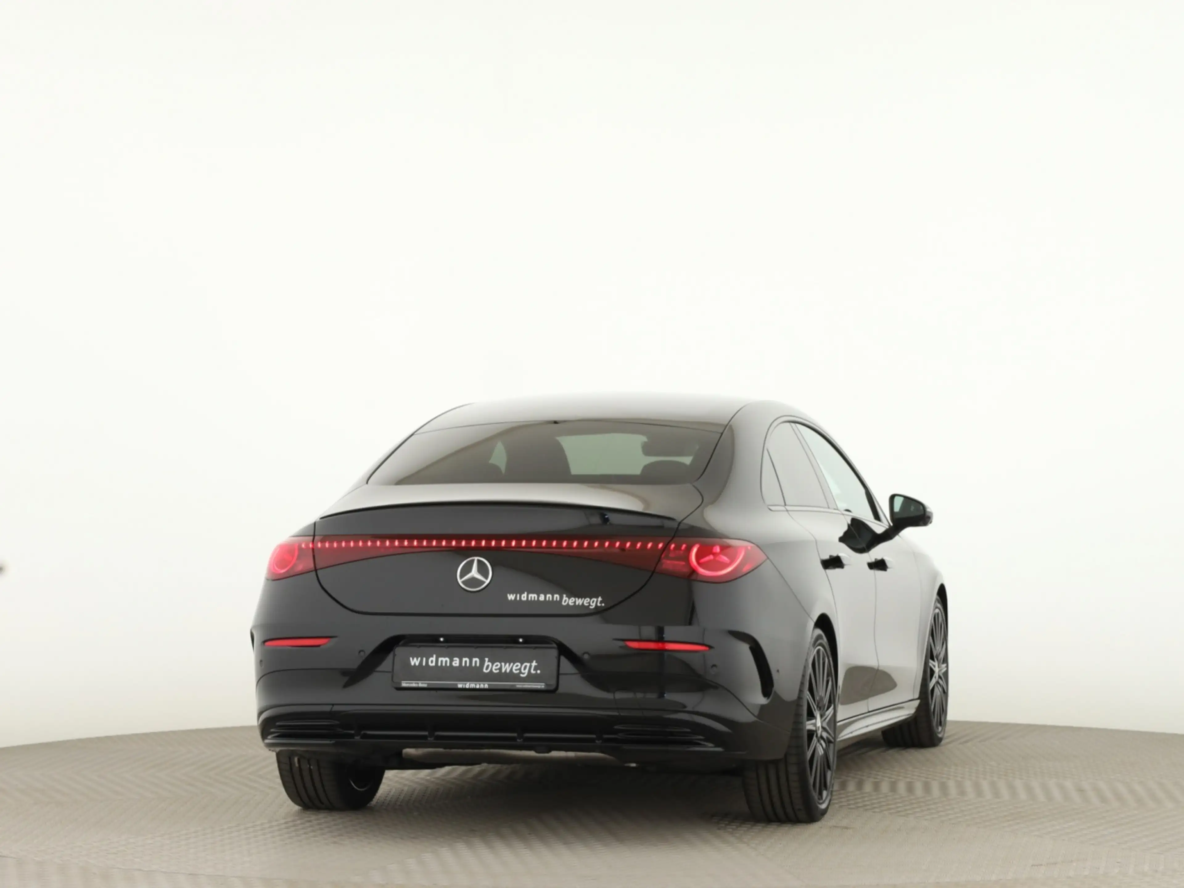 Mercedes-Benz CLA 220 4MATIC AMG*HUD*AHK*Multibeam*Burmest.*19 — photo 2