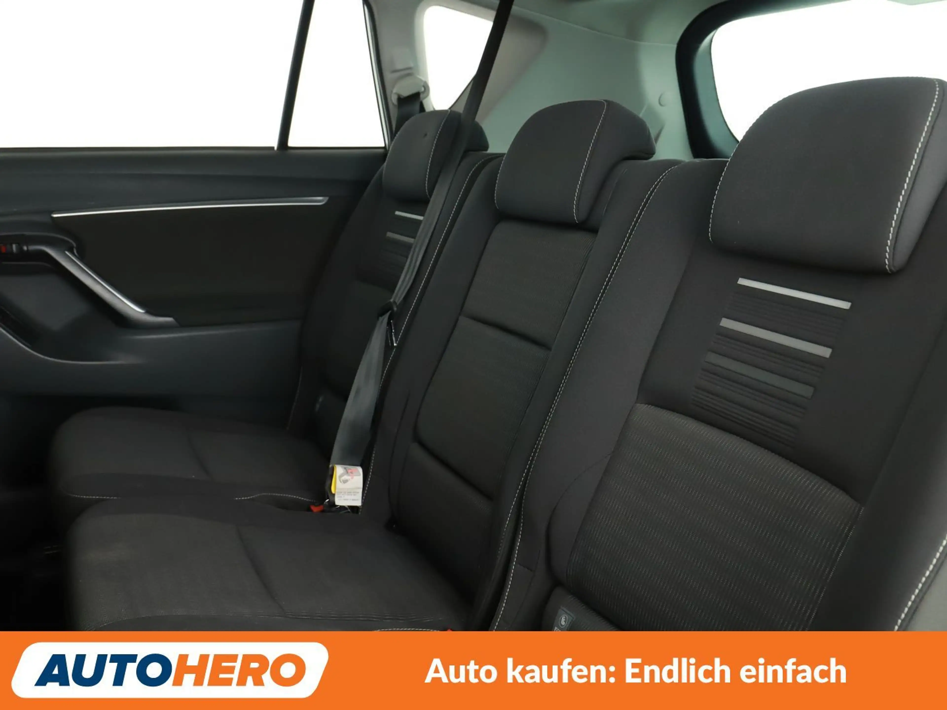 Toyota Verso 1.8 Edition-S *NAVI*TEMPO*CAM*SHZ* — photo 14