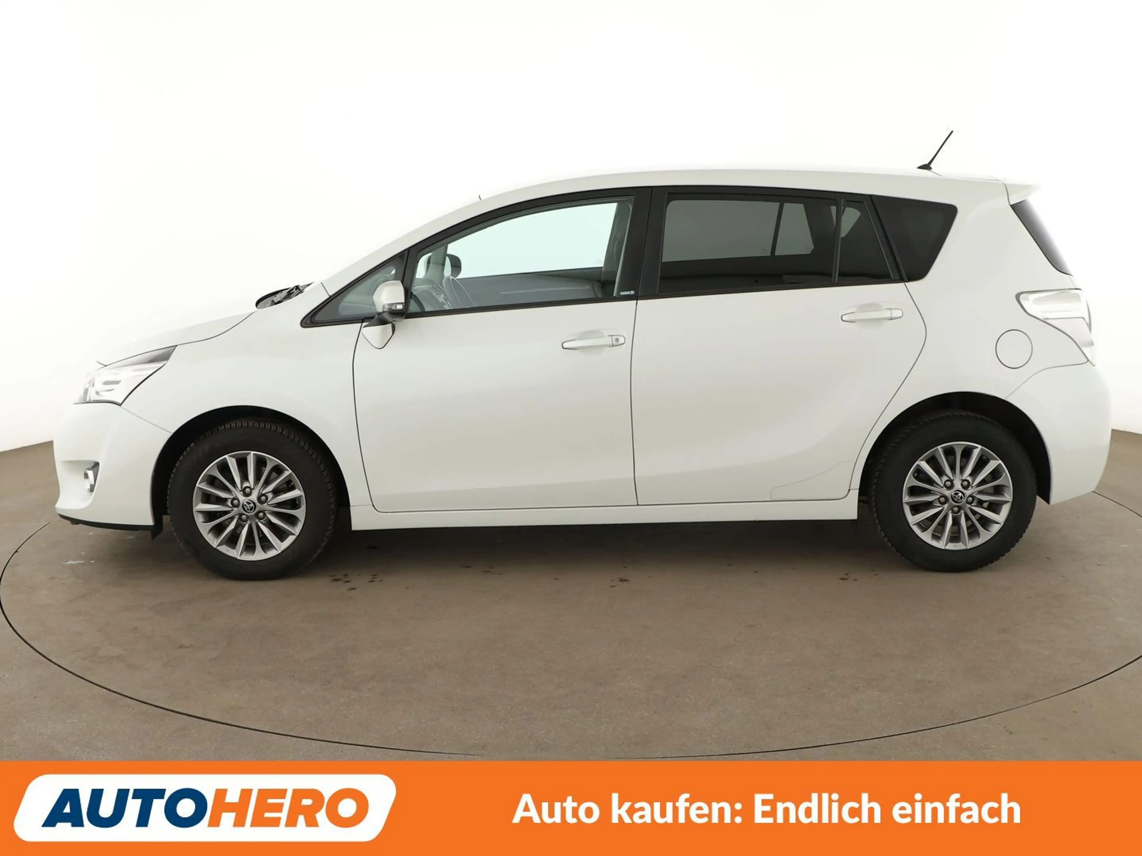 Toyota Verso 1.8 Edition-S *NAVI*TEMPO*CAM*SHZ* — photo 3