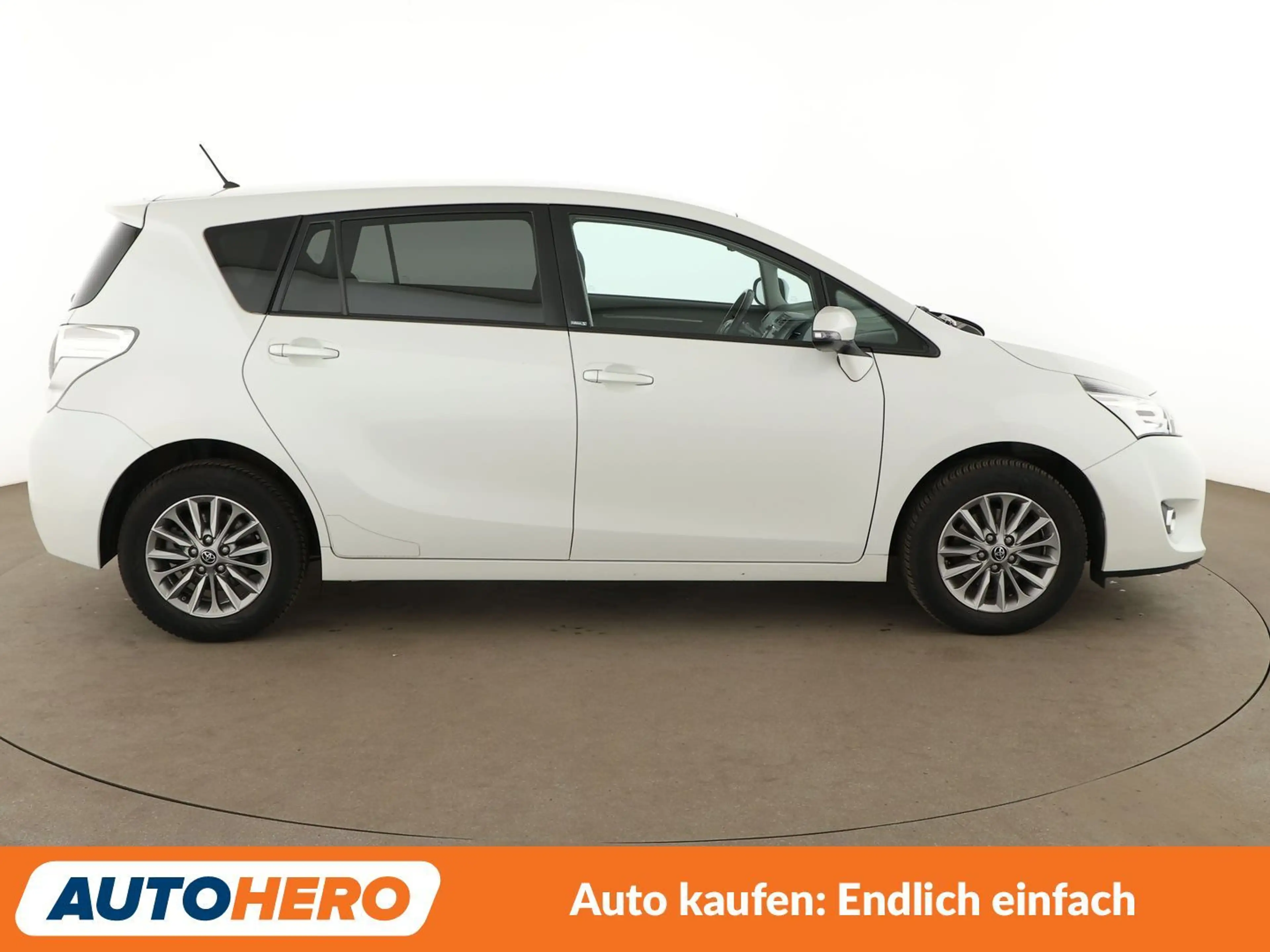 Toyota Verso 1.8 Edition-S *NAVI*TEMPO*CAM*SHZ* — photo 7