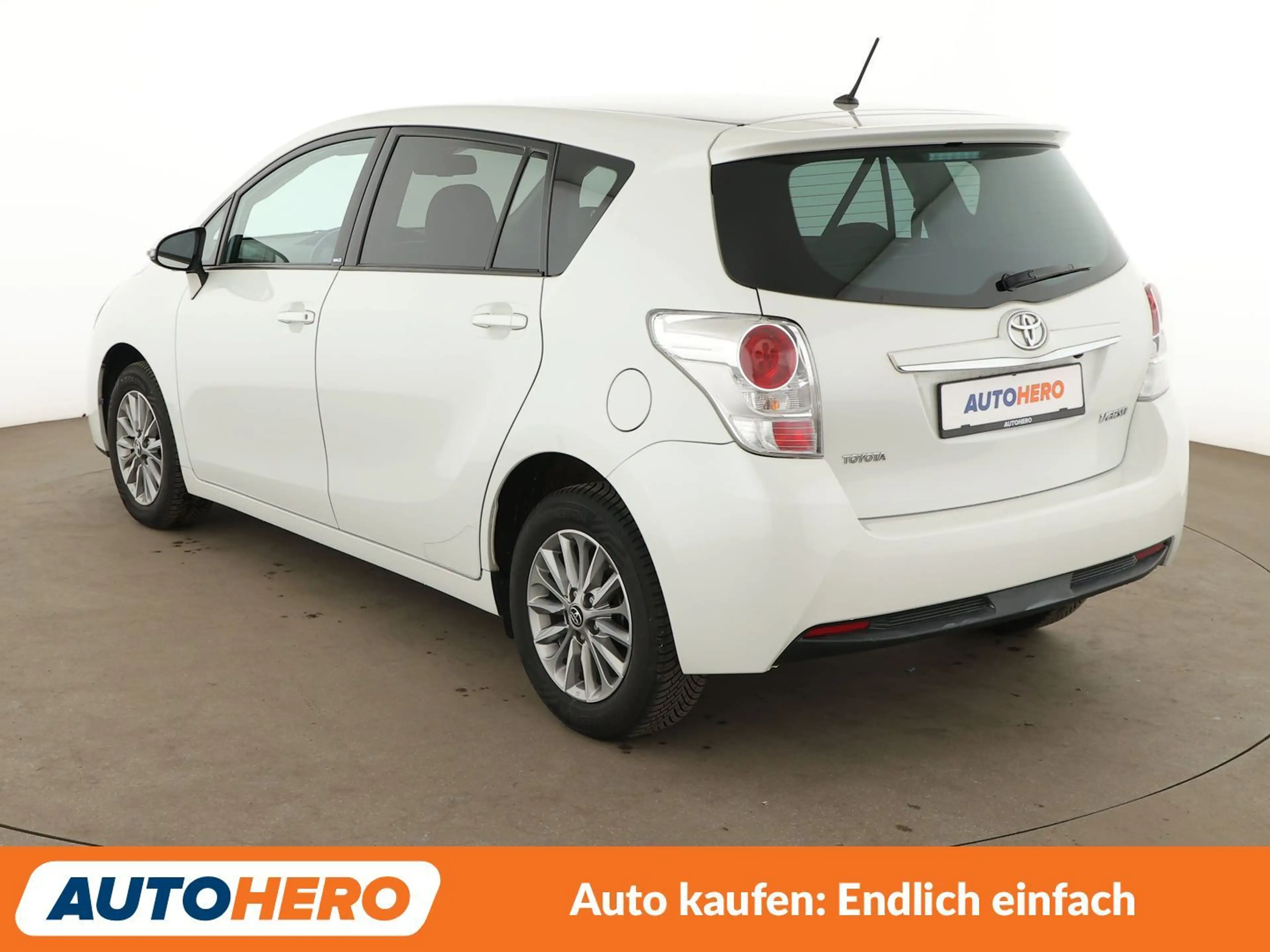Toyota Verso 1.8 Edition-S *NAVI*TEMPO*CAM*SHZ* — photo 4