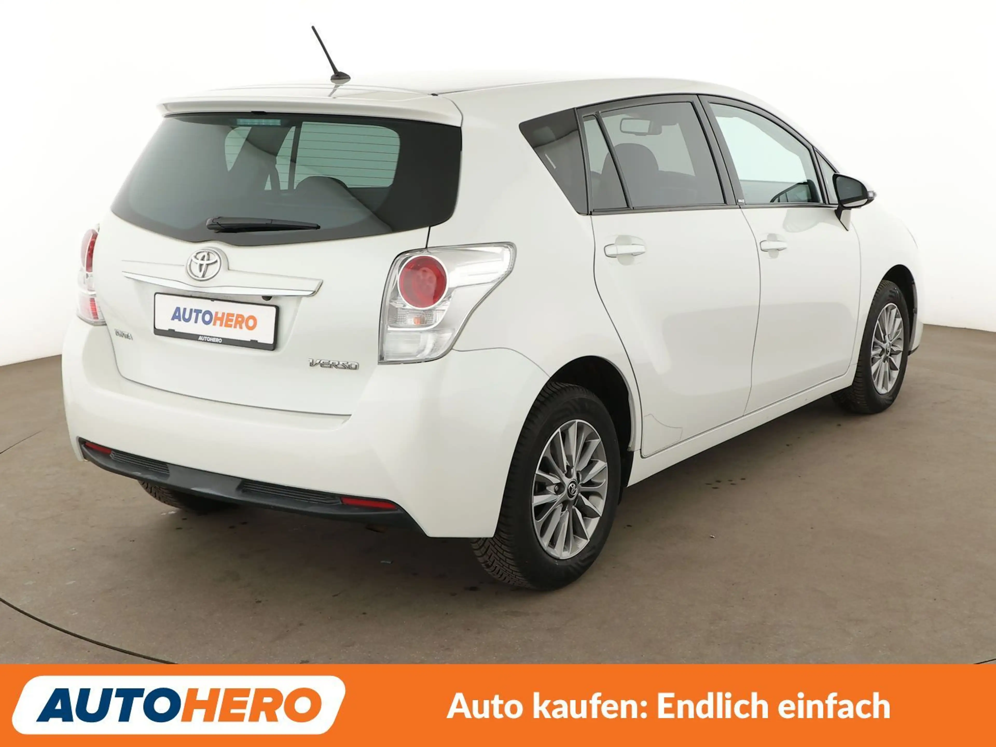 Toyota Verso 1.8 Edition-S *NAVI*TEMPO*CAM*SHZ* — photo 6