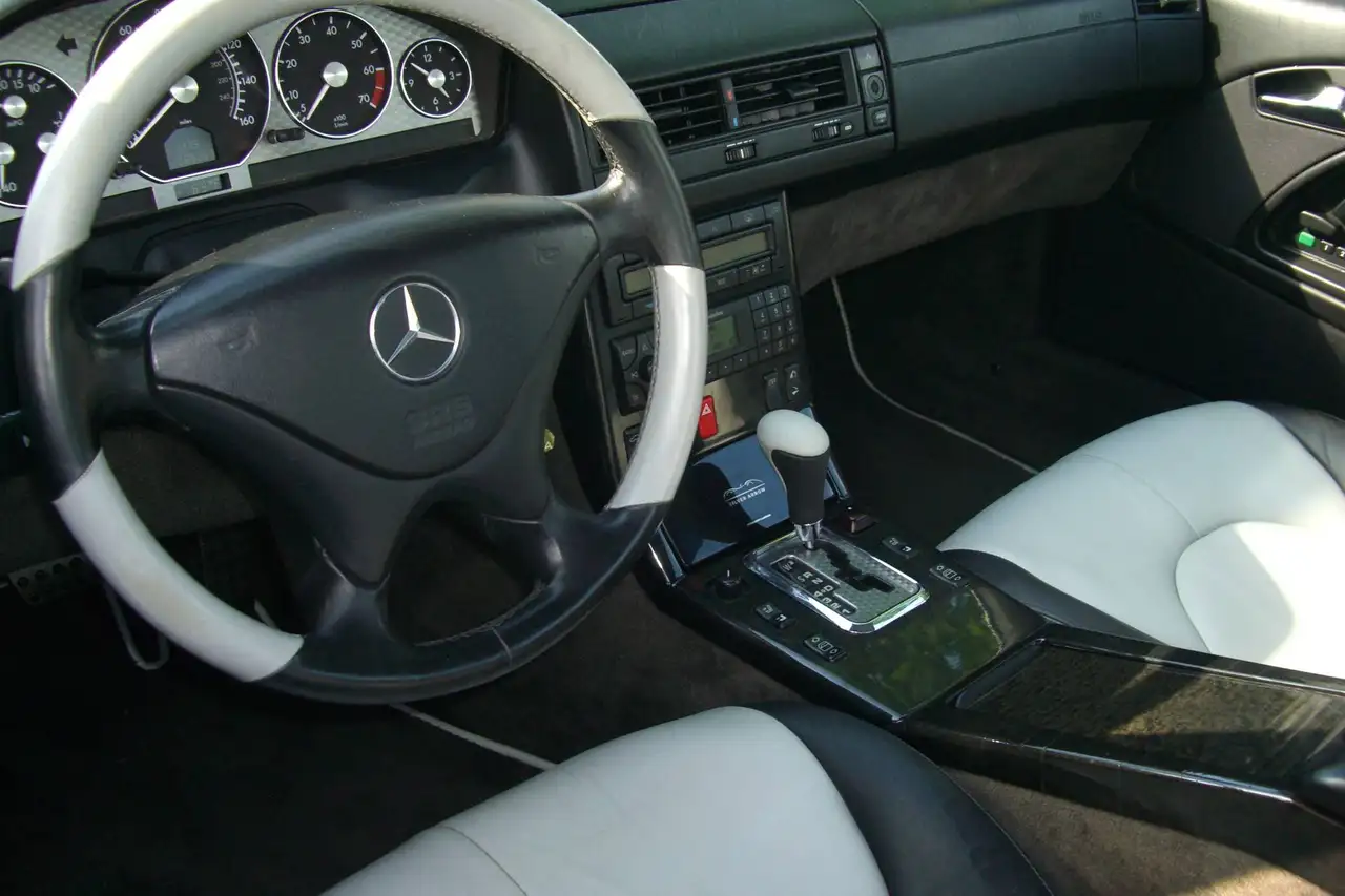 Mercedes-Benz SL 500 Silver Arrow Edition, foto 4