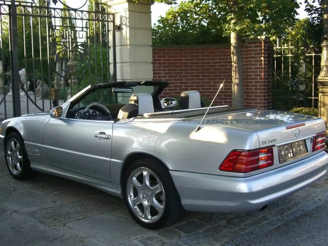 Mercedes-Benz SL 500 Silver Arrow Edition, foto 3
