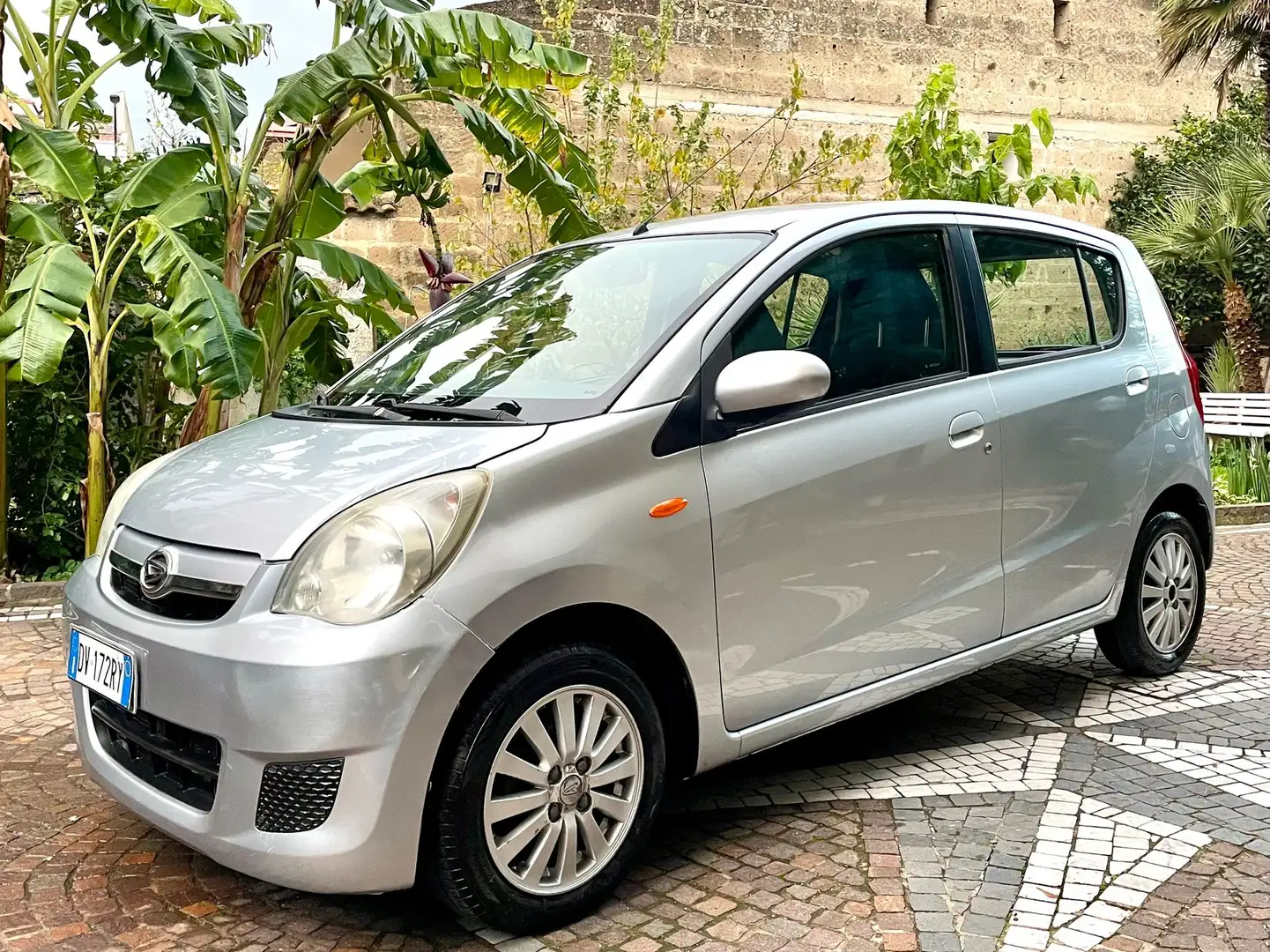 Daihatsu Cuore 5p 1.0 12v CX - 2