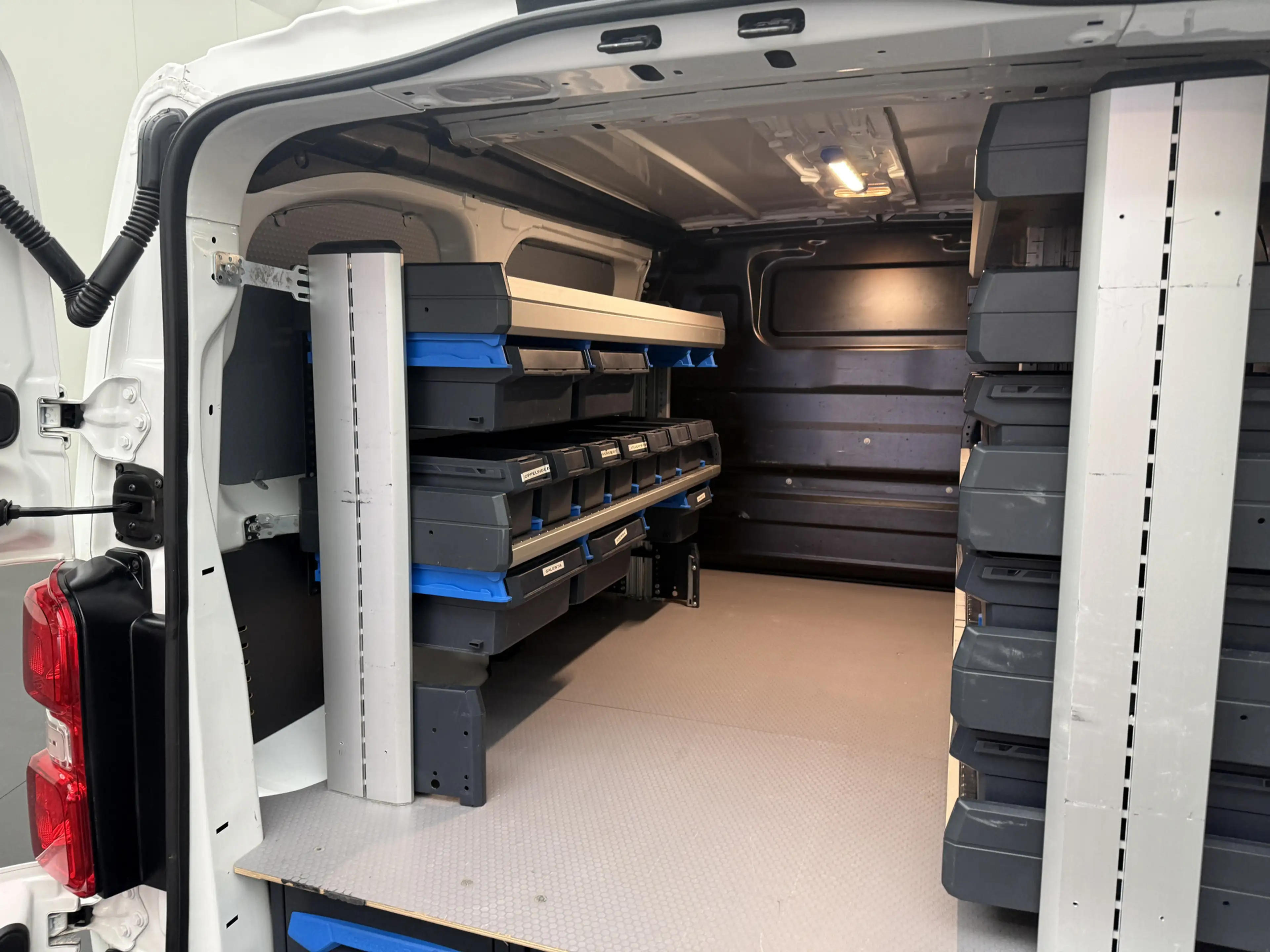 Opel Vivaro 1.5CDTI L1H1 Edition | Kastinrichting | Airco | Cr — photo 24