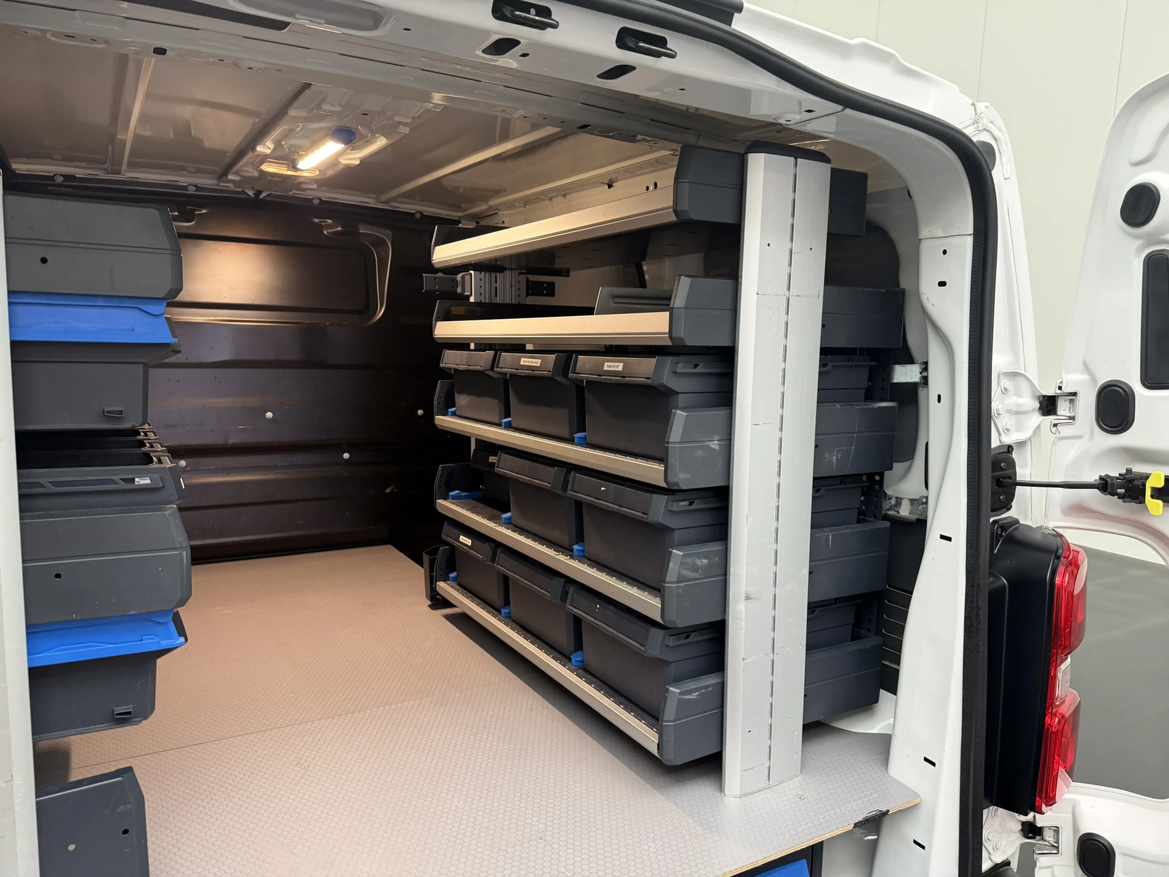 Opel Vivaro 1.5CDTI L1H1 Edition | Kastinrichting | Airco | Cr — photo 25