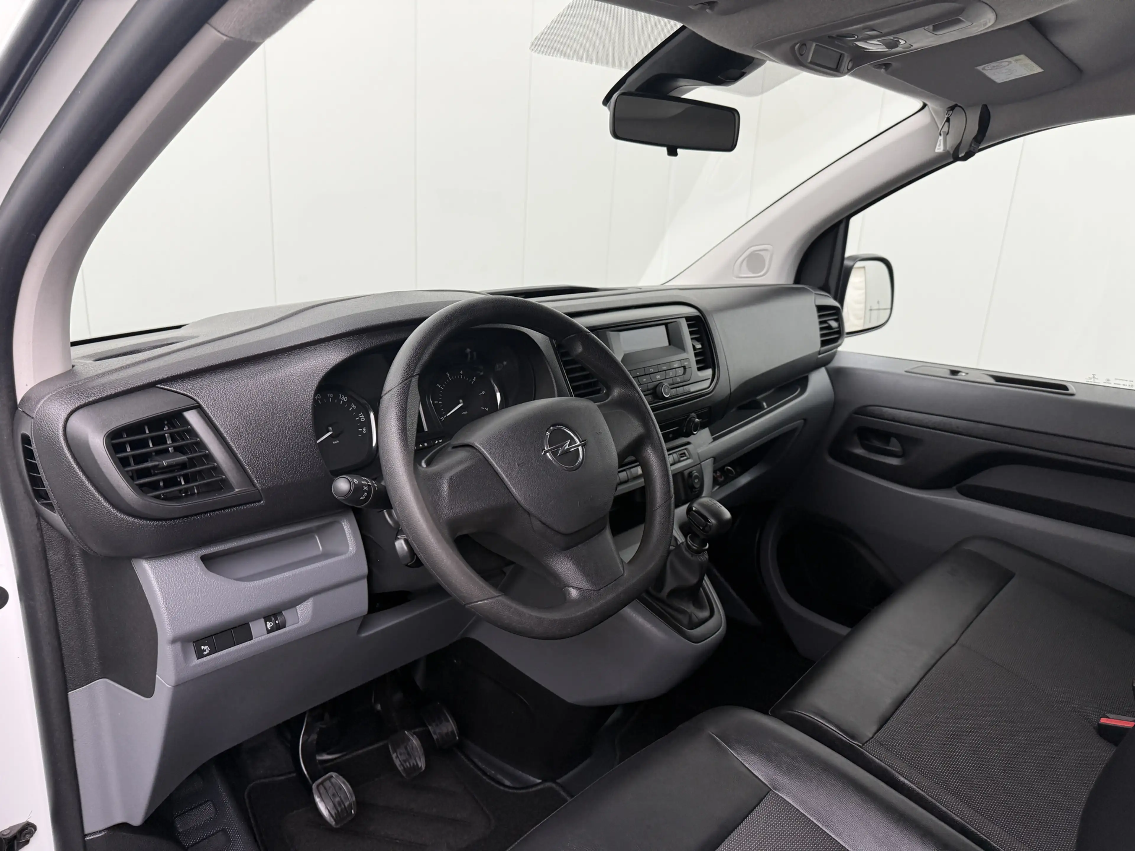 Opel Vivaro 1.5CDTI L1H1 Edition | Kastinrichting | Airco | Cr — photo 3