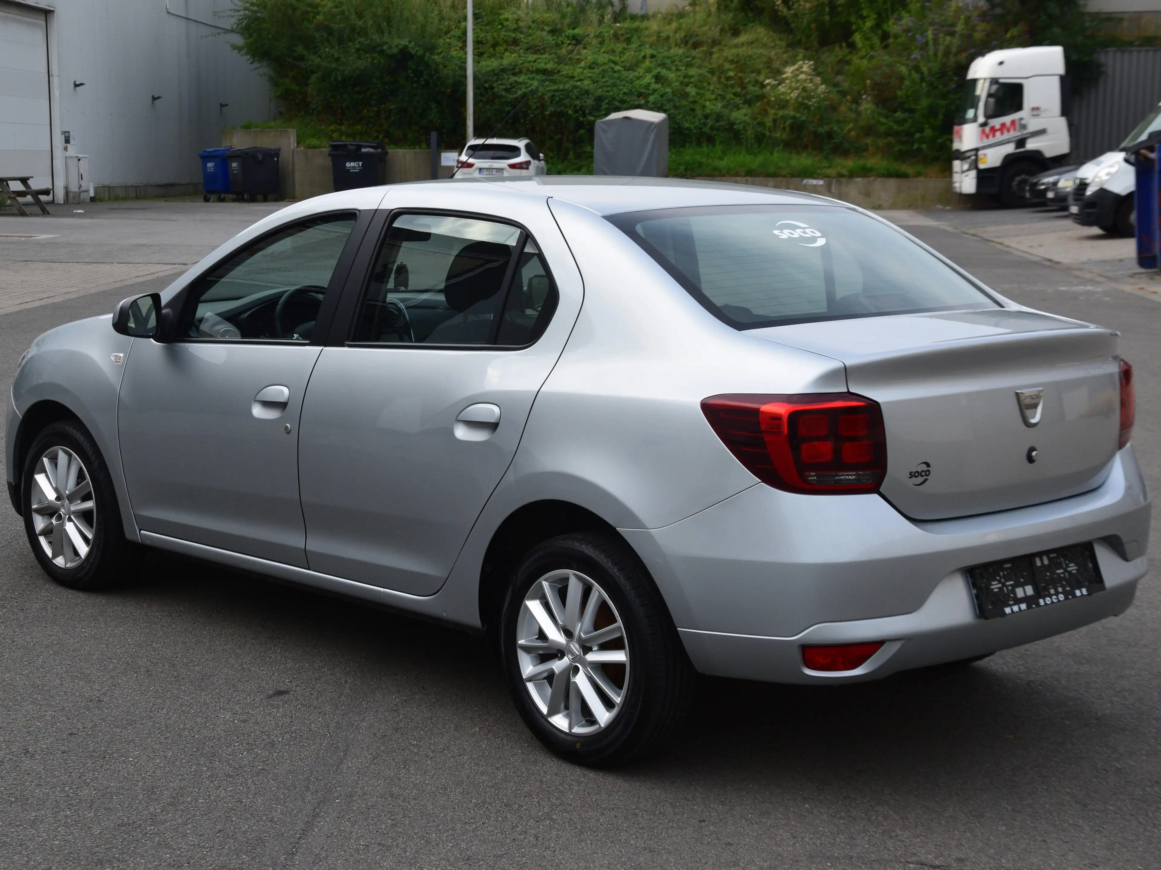 Dacia Logan 1.5 dCi Laureate — photo 2