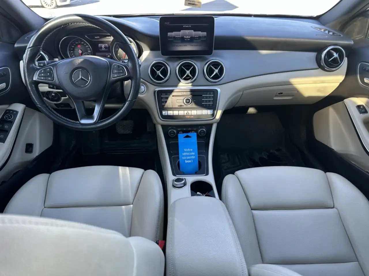 Mercedes-Benz GLA снимка Mercedes-Benz GLA