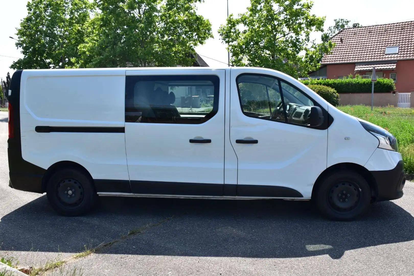 Renault Trafic L2H1 Cabine Approfondie 6 Places 95 DCI Grand Conf Blanc - 2