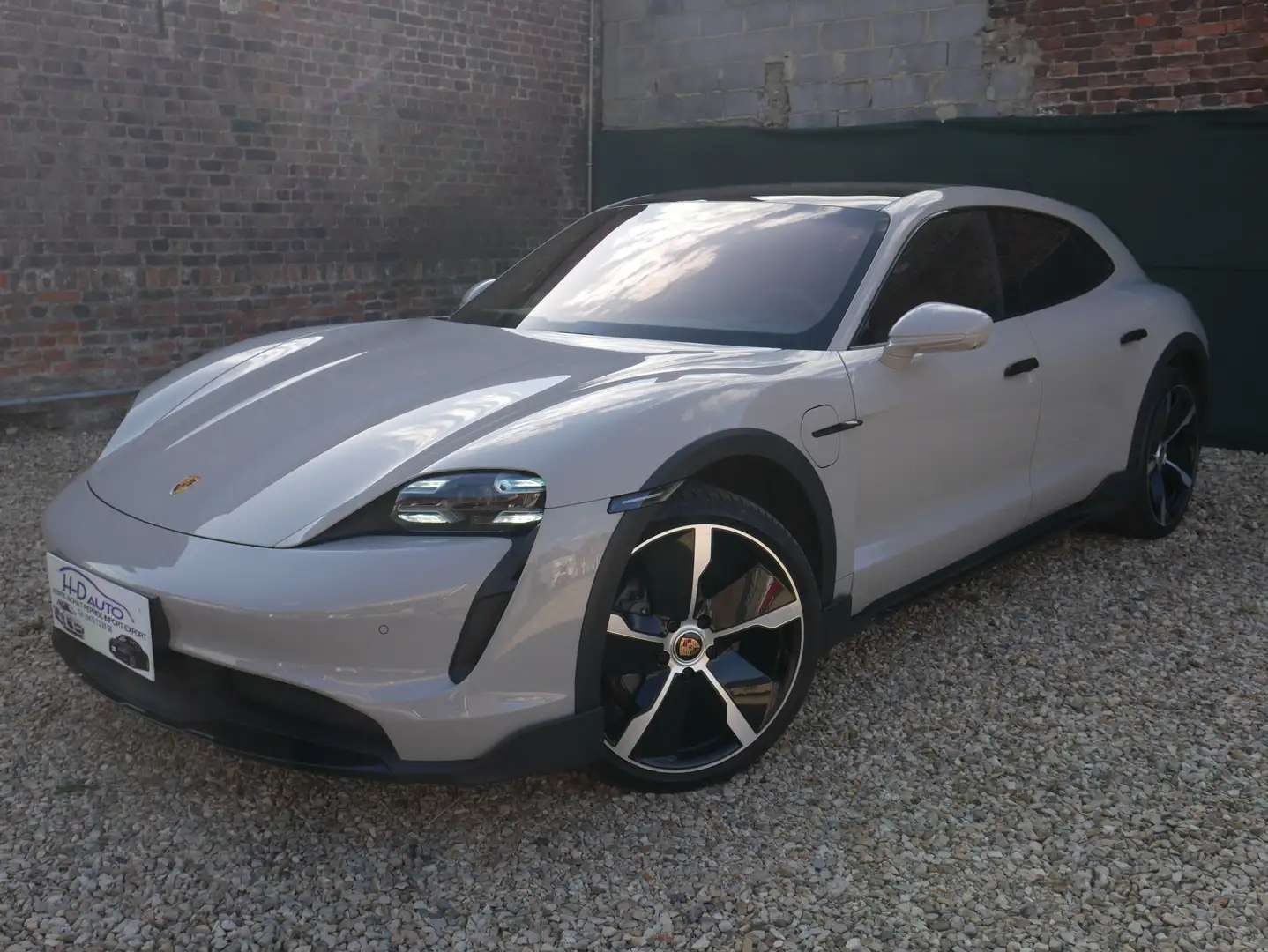 Porsche Taycan CROSS TURISMO 4 93.4 kWh/DOUBLE SCREEN/TOIT PANO/ Grijs - 1