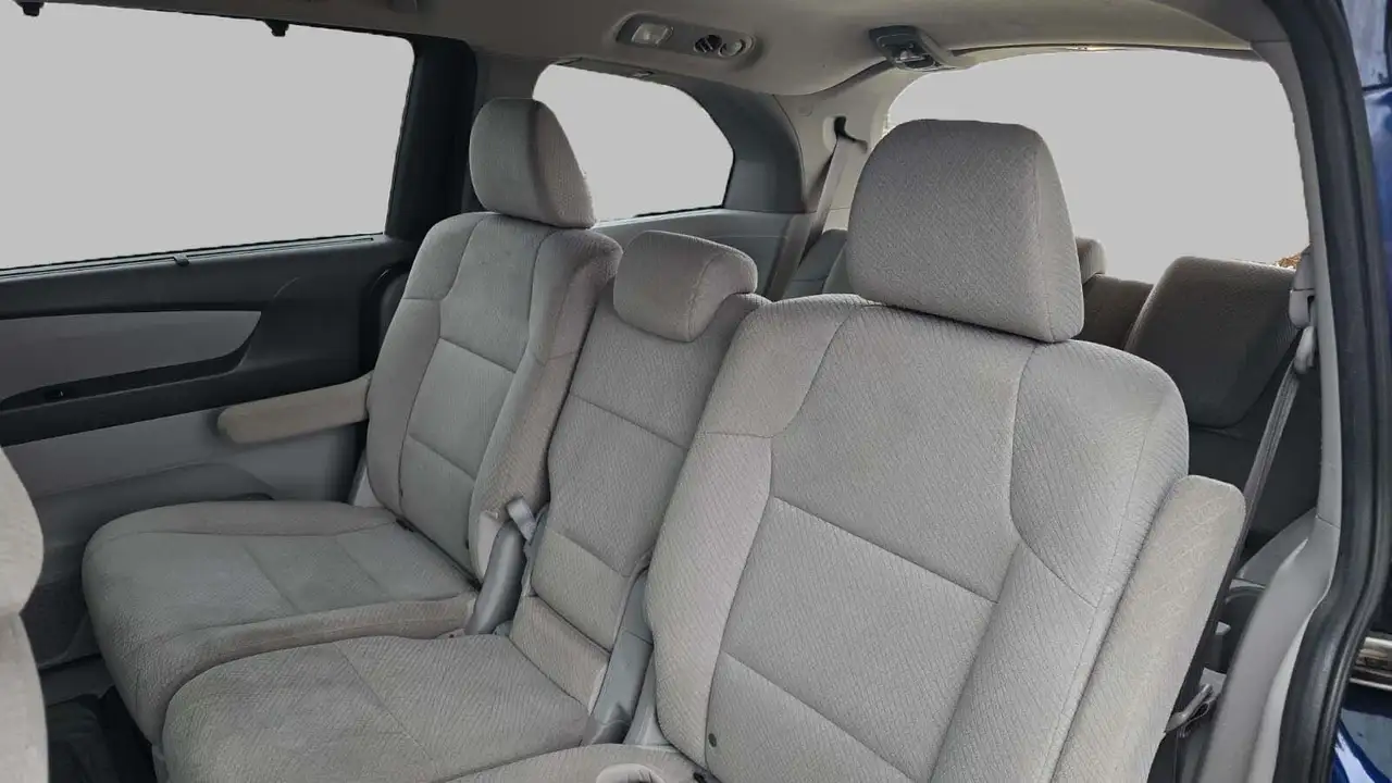 Honda Odyssey снимка Honda Odyssey