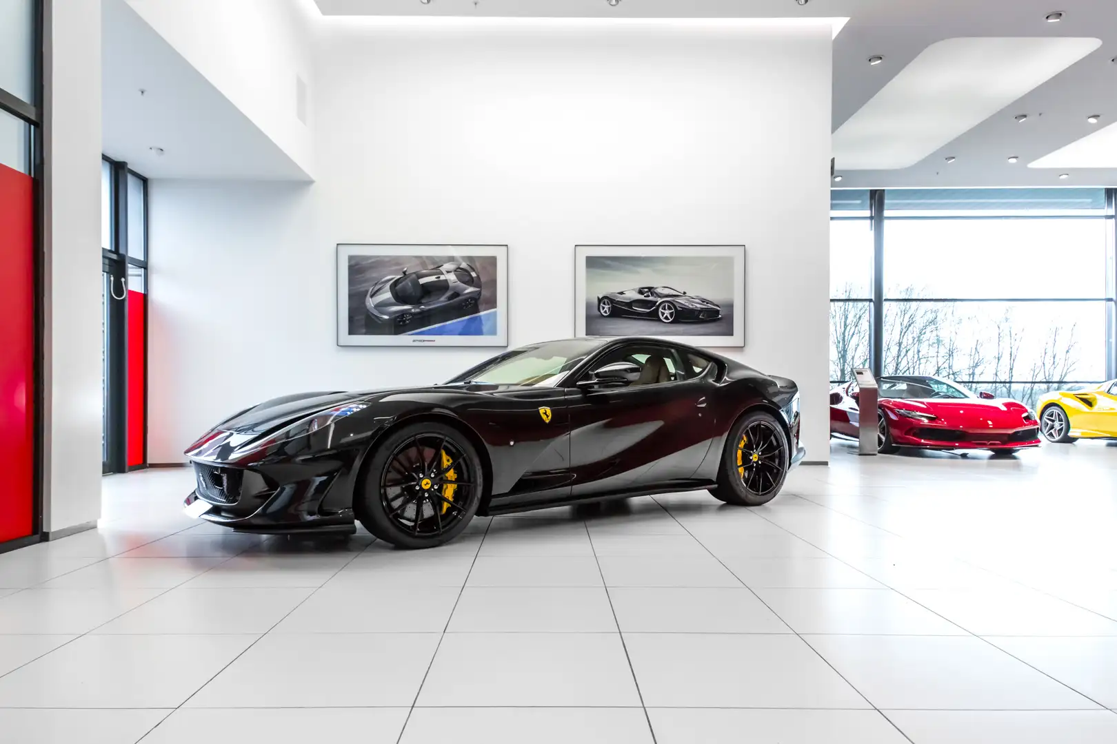 Ferrari 812 Superfast ~Ferrari Munsterhuis~ Noir - 2