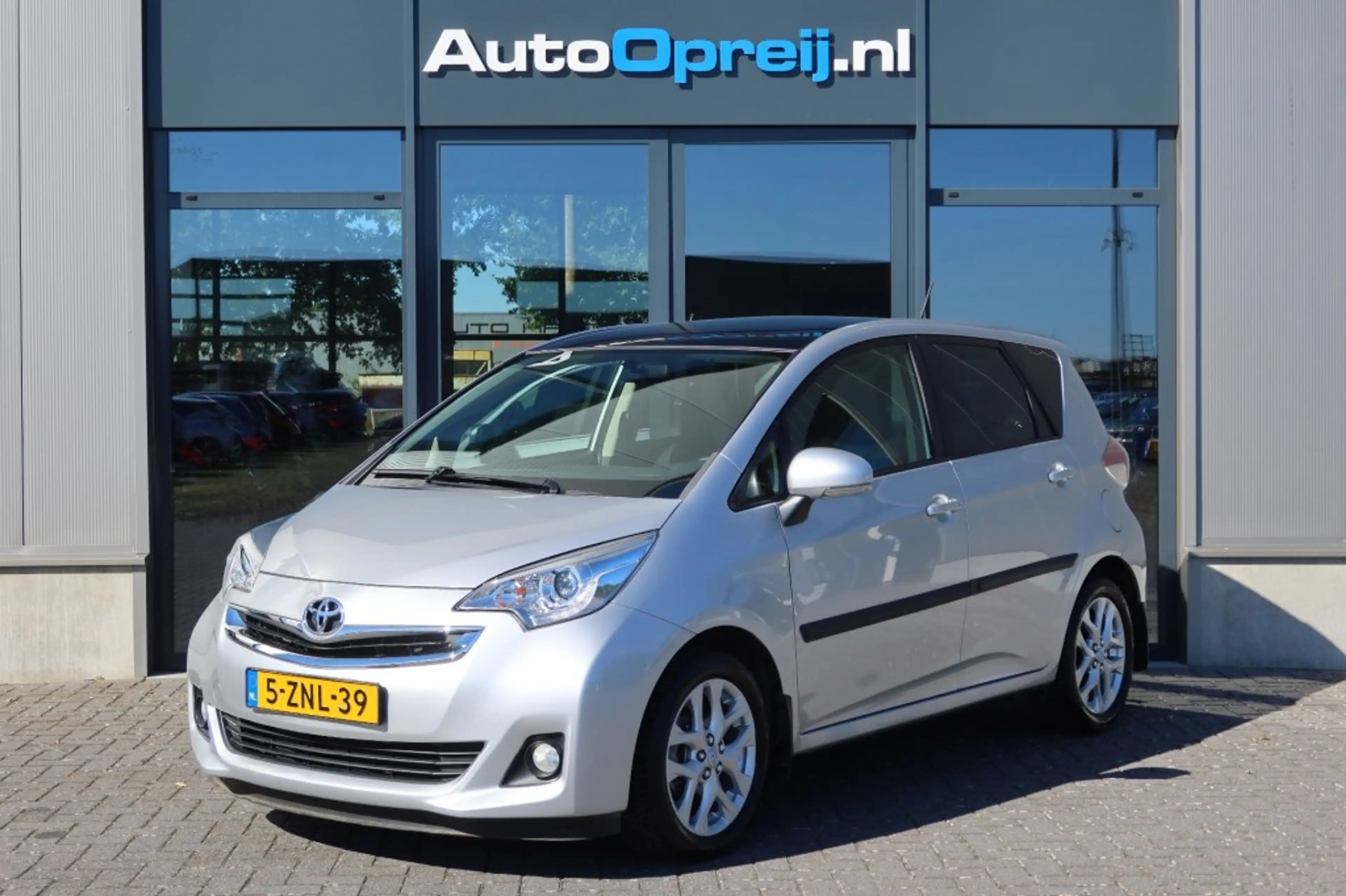 Toyota Verso-S 1.3 VVT-i Trend AUTOMAAT Clima, Camera, Panoramada