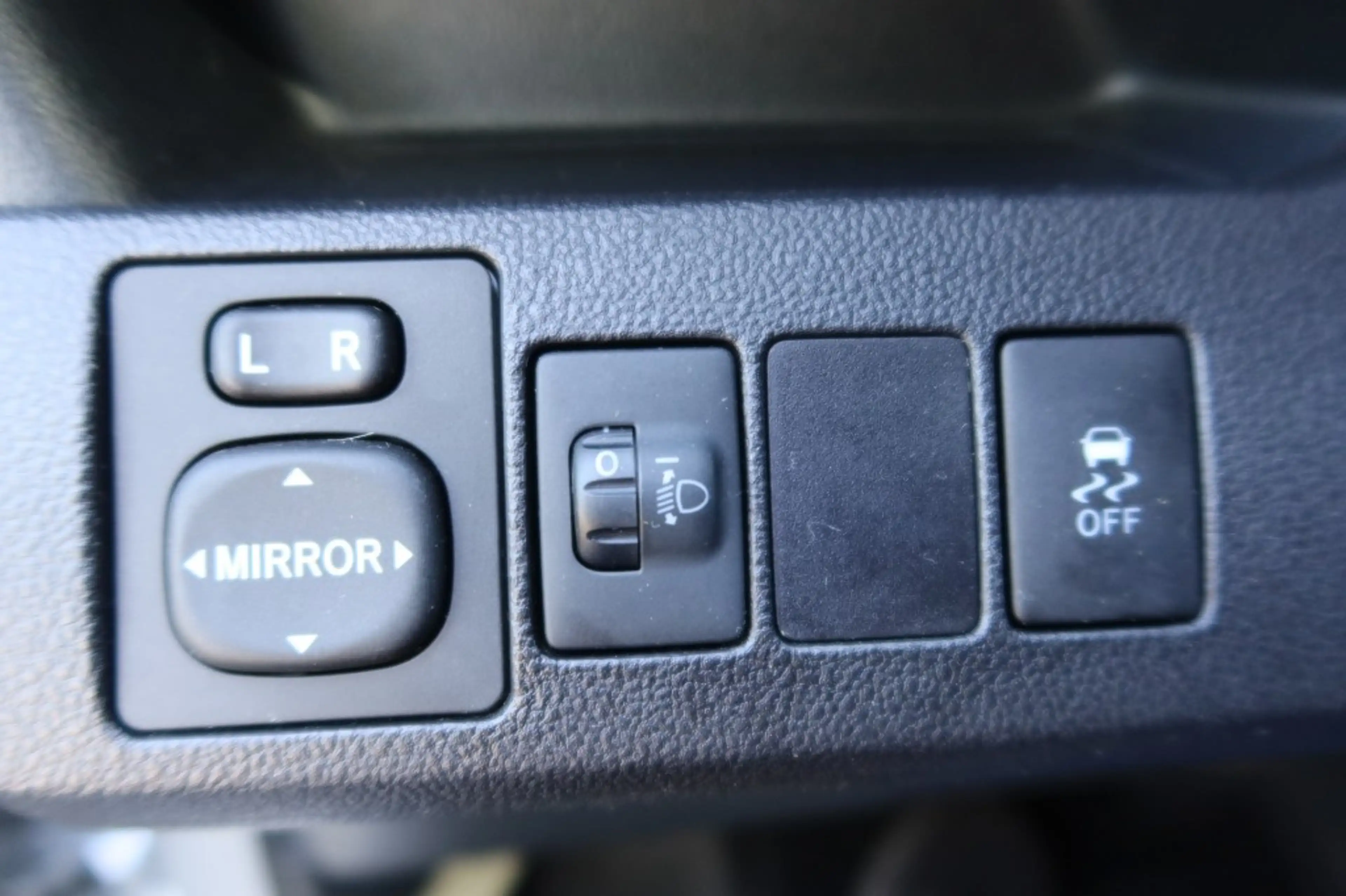 Toyota Verso-S 1.3 VVT-i Trend AUTOMAAT Clima, Camera, Panoramada — photo 15