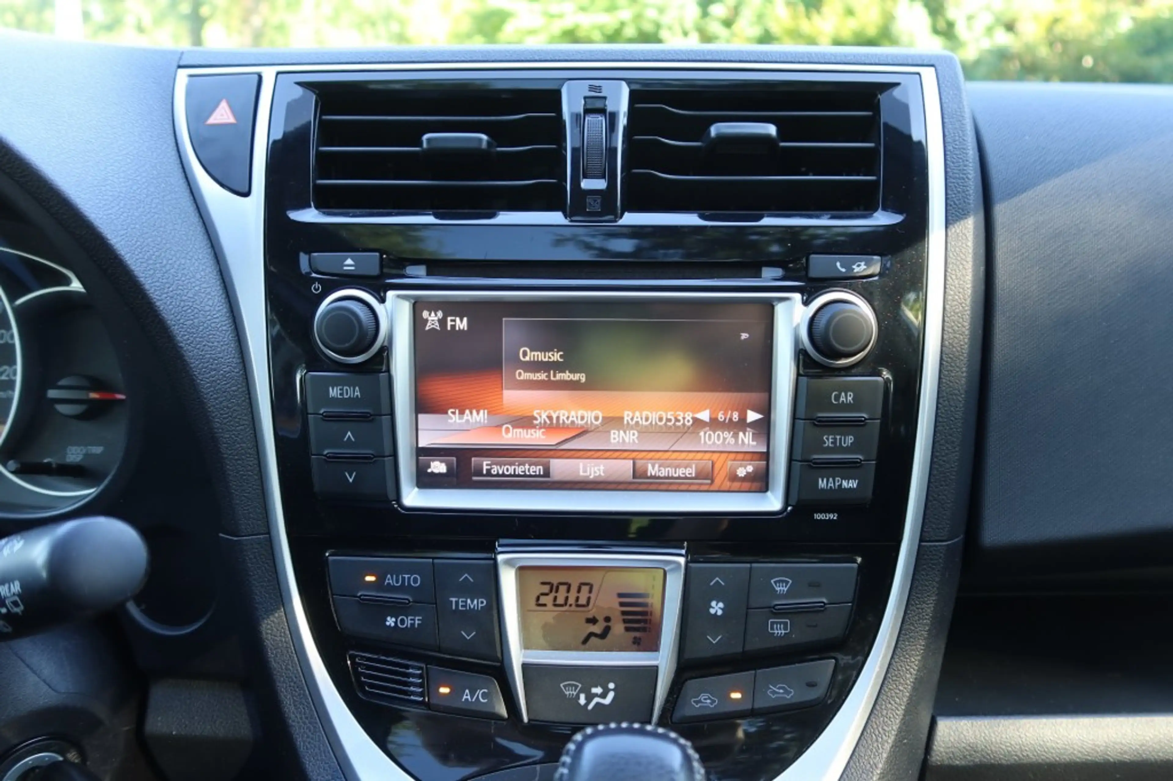 Toyota Verso-S 1.3 VVT-i Trend AUTOMAAT Clima, Camera, Panoramada — photo 9