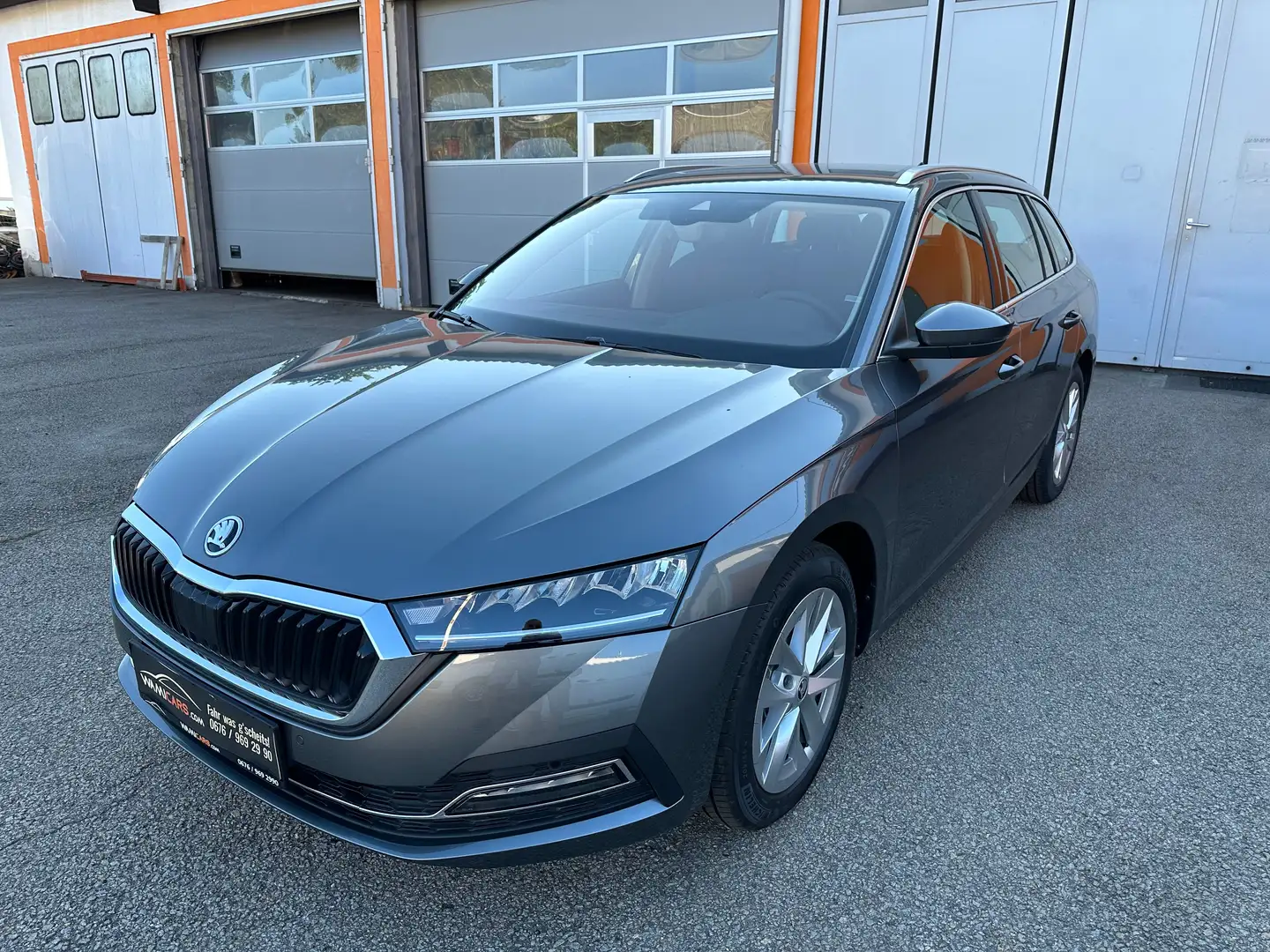 Skoda Octavia Style DSG Grau - 1