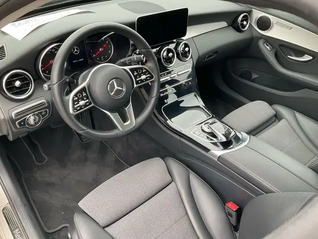 Mercedes-Benz C-Class view 11