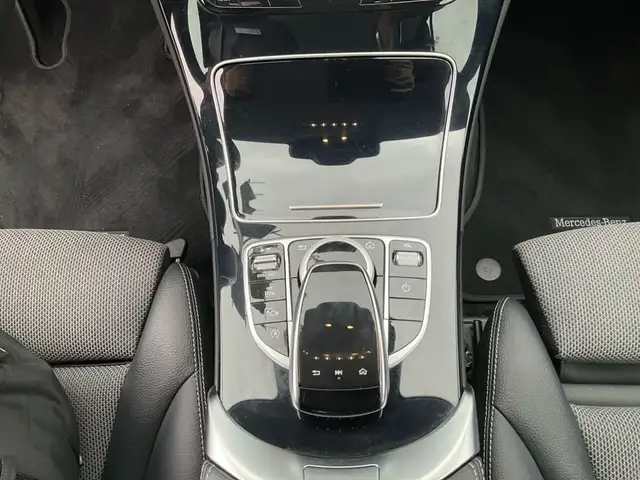 Mercedes-Benz C-Class view 12