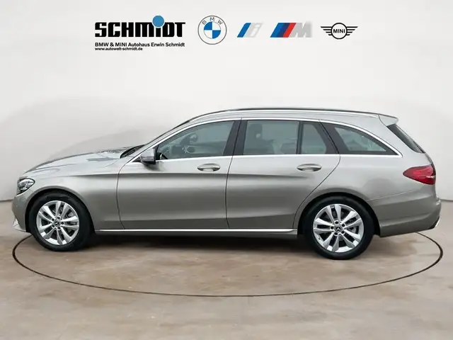 Mercedes-Benz C-Class view 3