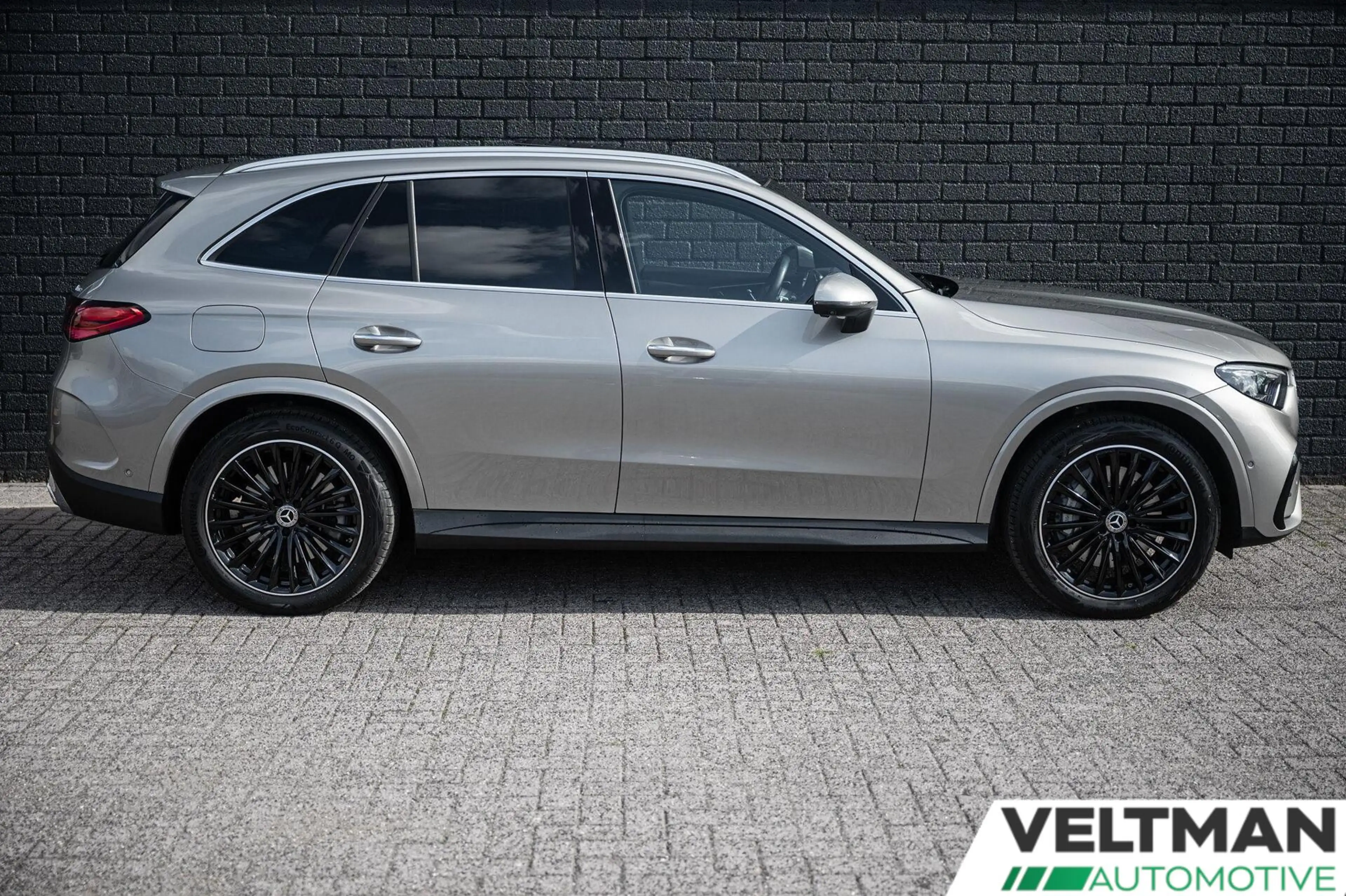 Mercedes-Benz GLC 300 300e 4MATIC AMG Line PANO ADAPTIVE CRUISE TREKHAAK — photo 3
