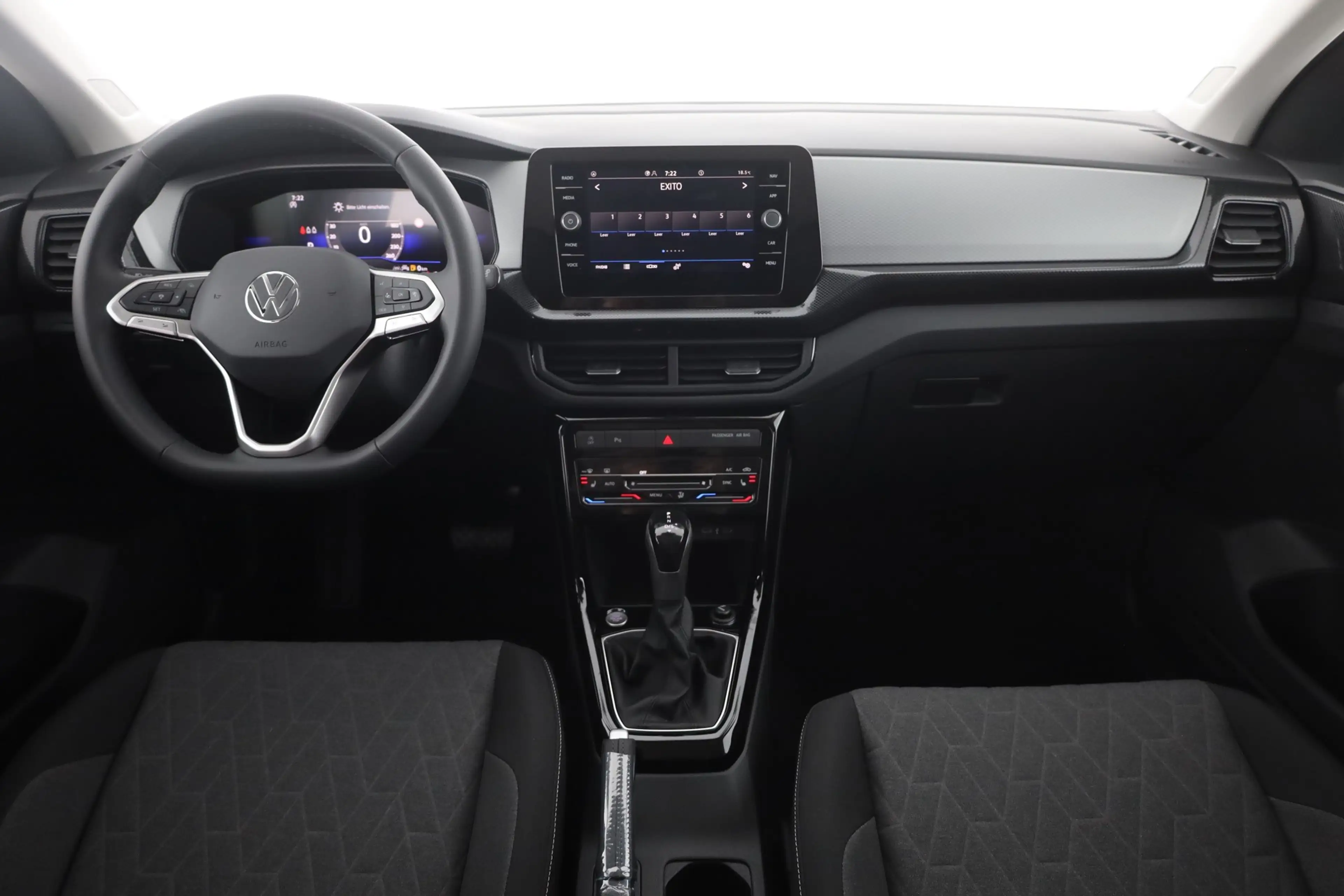 Volkswagen T-Cross 1.5 TSI DSG LED ACC Kamera — photo 9
