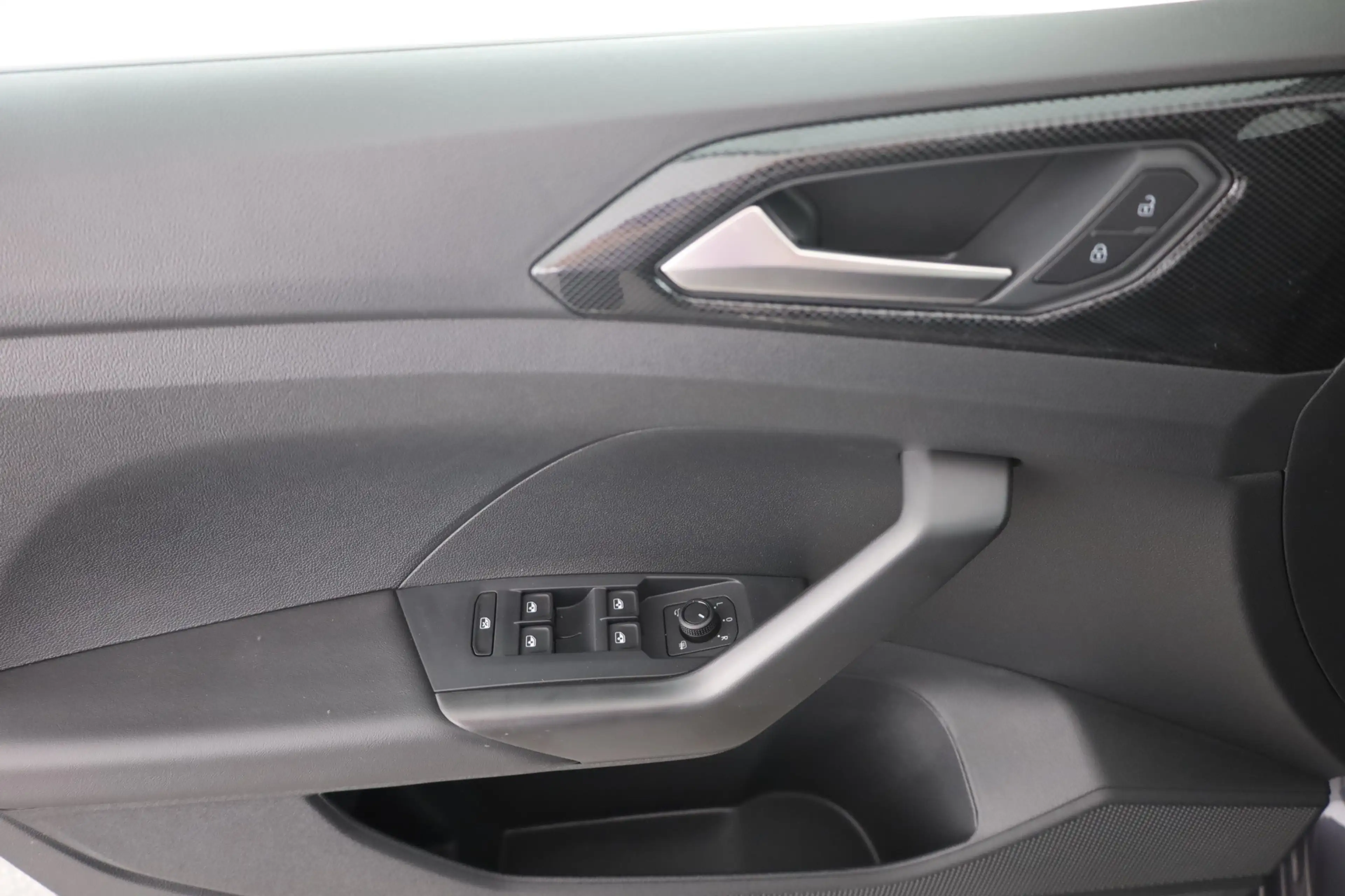 Volkswagen T-Cross 1.5 TSI DSG LED ACC Kamera — photo 21
