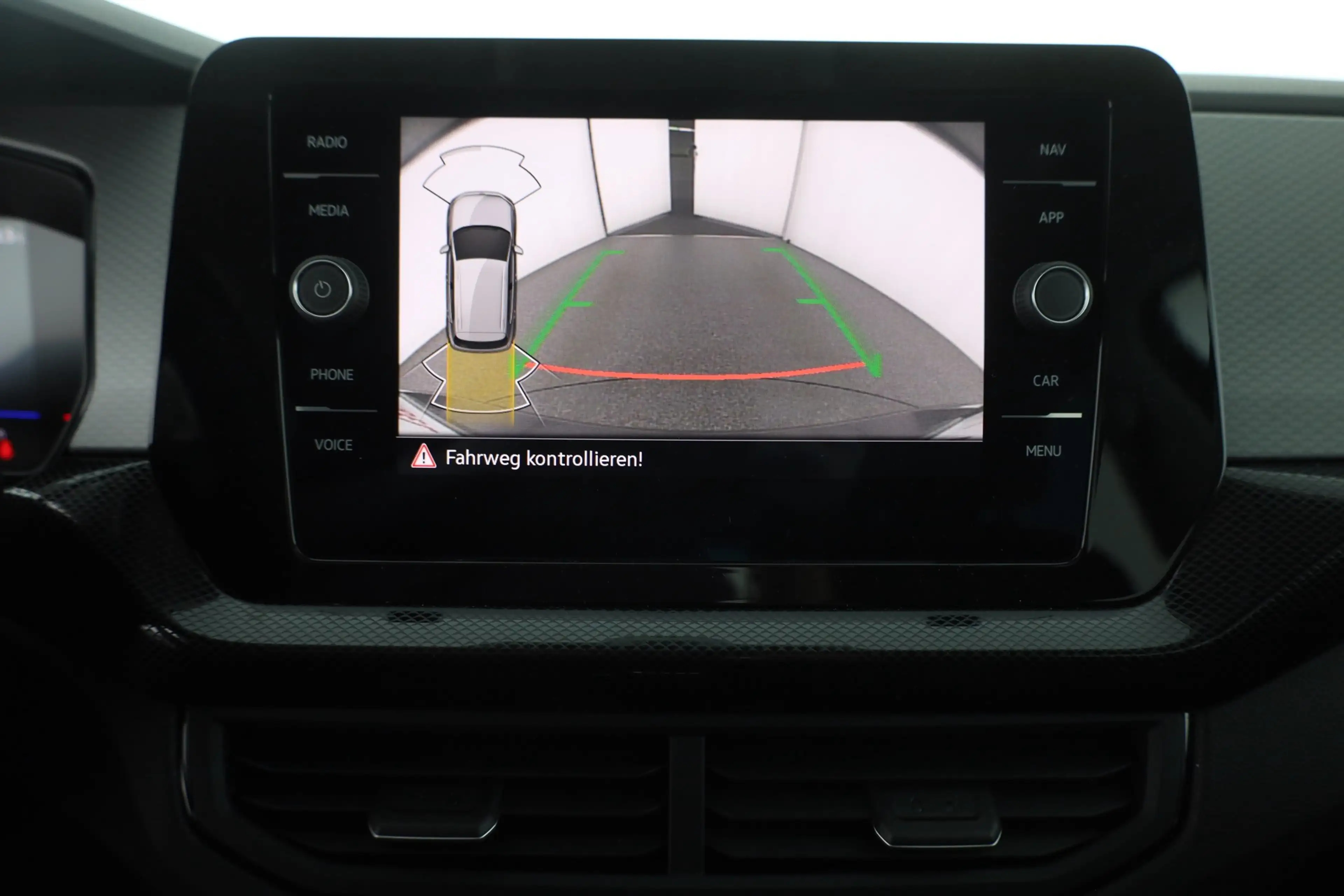 Volkswagen T-Cross 1.5 TSI DSG LED ACC Kamera — photo 26