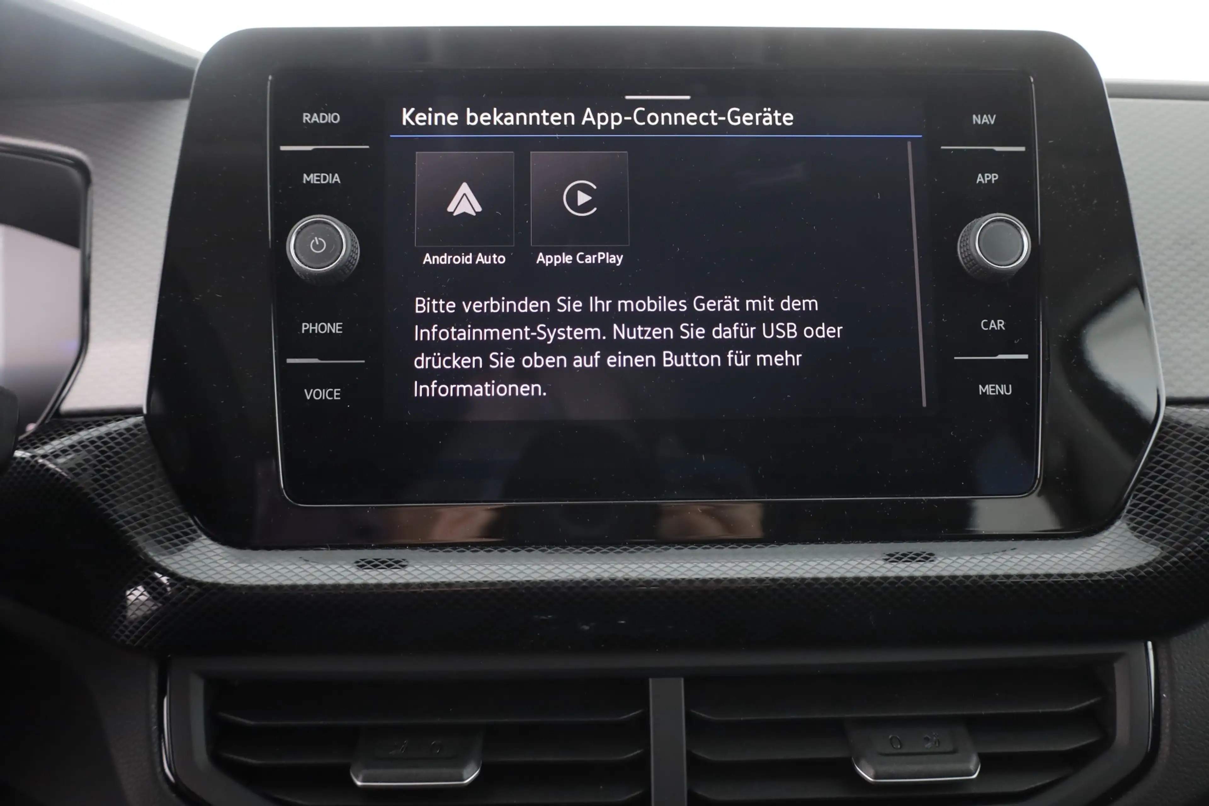 Volkswagen T-Cross 1.5 TSI DSG LED ACC Kamera — photo 11