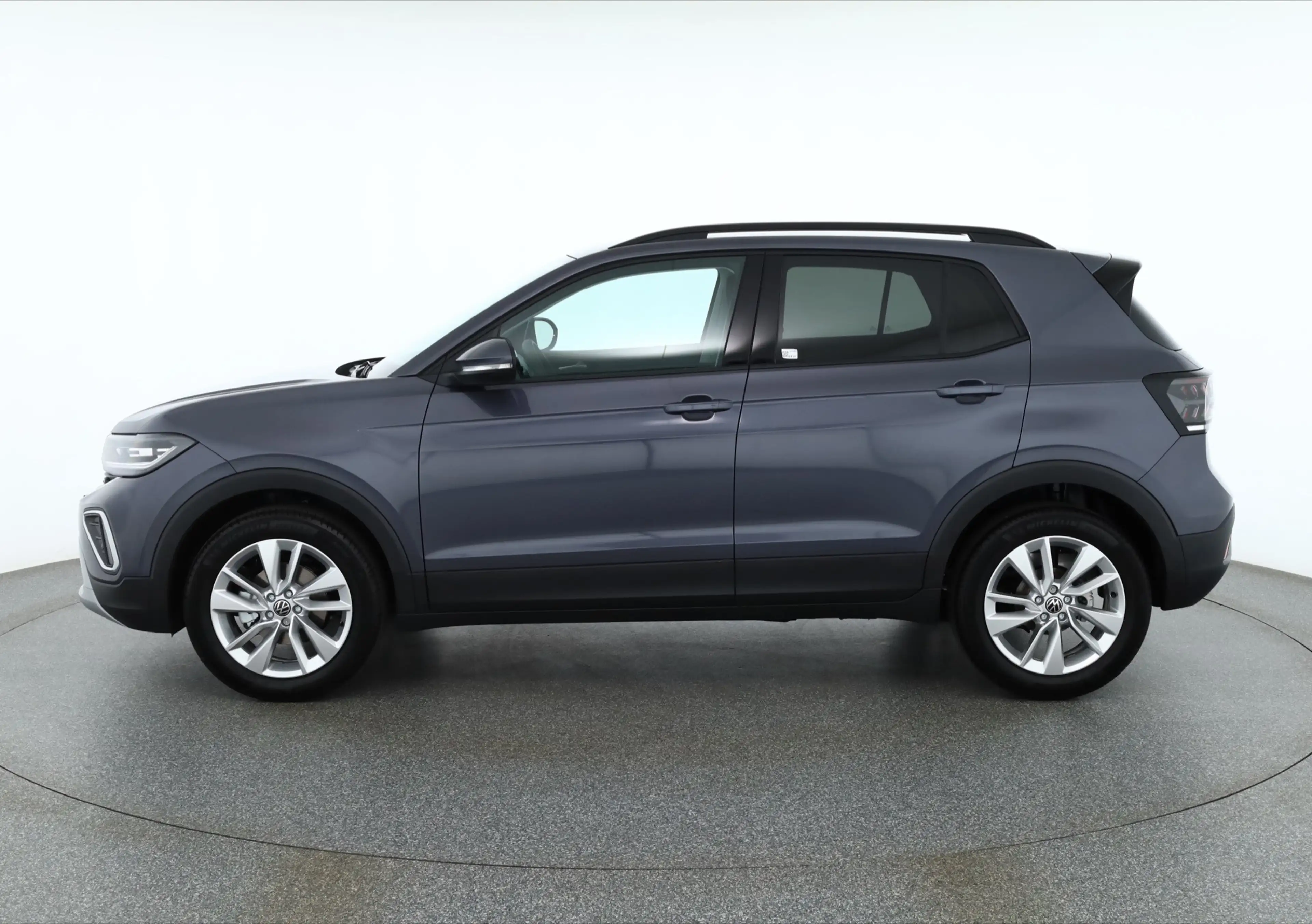 Volkswagen T-Cross 1.5 TSI DSG LED ACC Kamera — photo 2