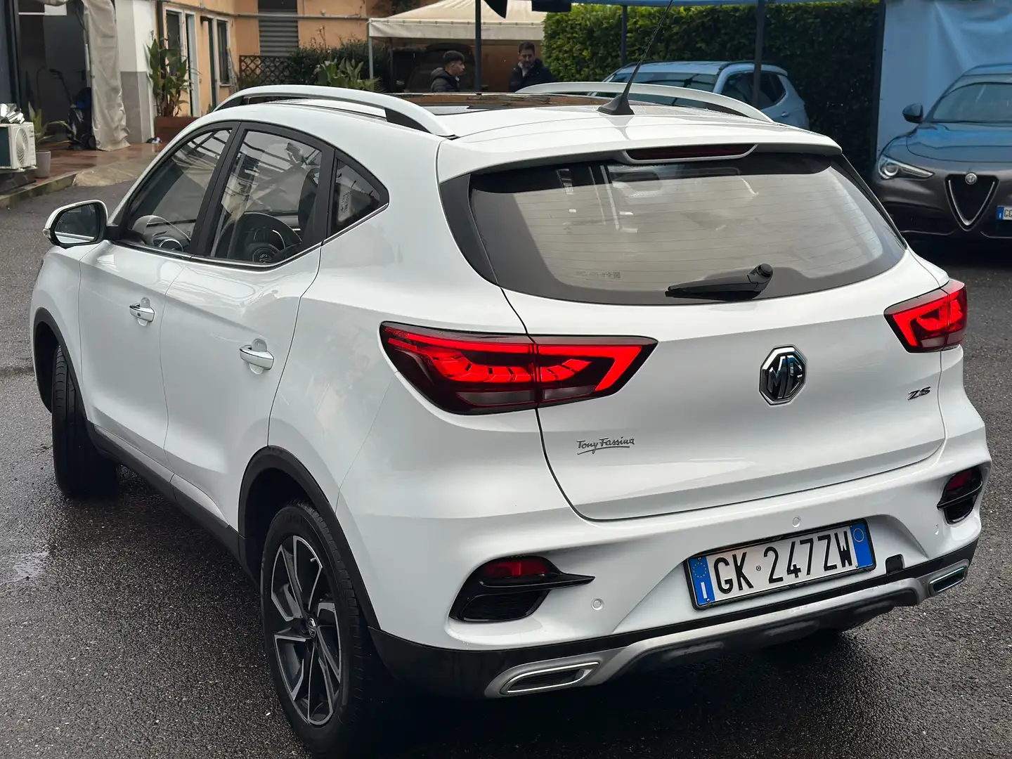 MG ZS 1.0 Luxury Blanc - 2