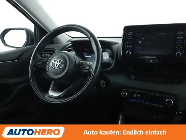 Toyota Yaris view 13