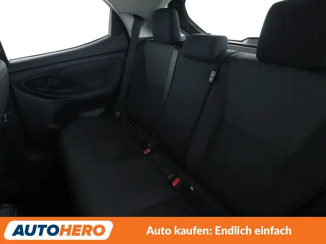 Toyota Yaris view 14