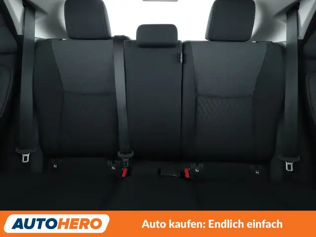 Toyota Yaris view 15