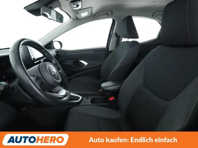 Toyota Yaris view 10