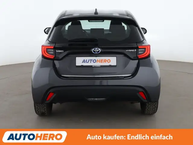 Toyota Yaris view 5