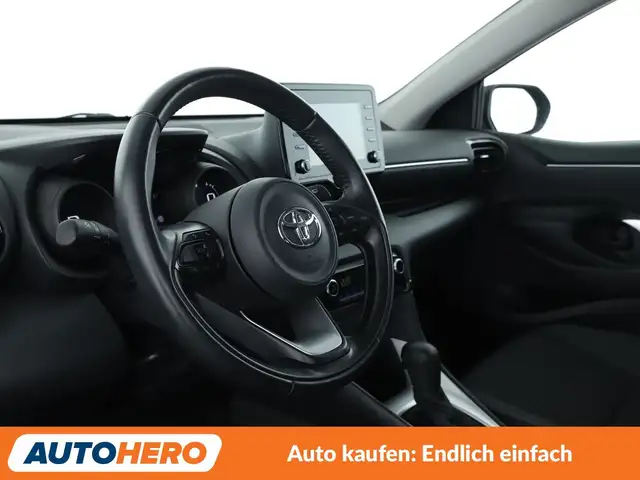 Toyota Yaris view 11