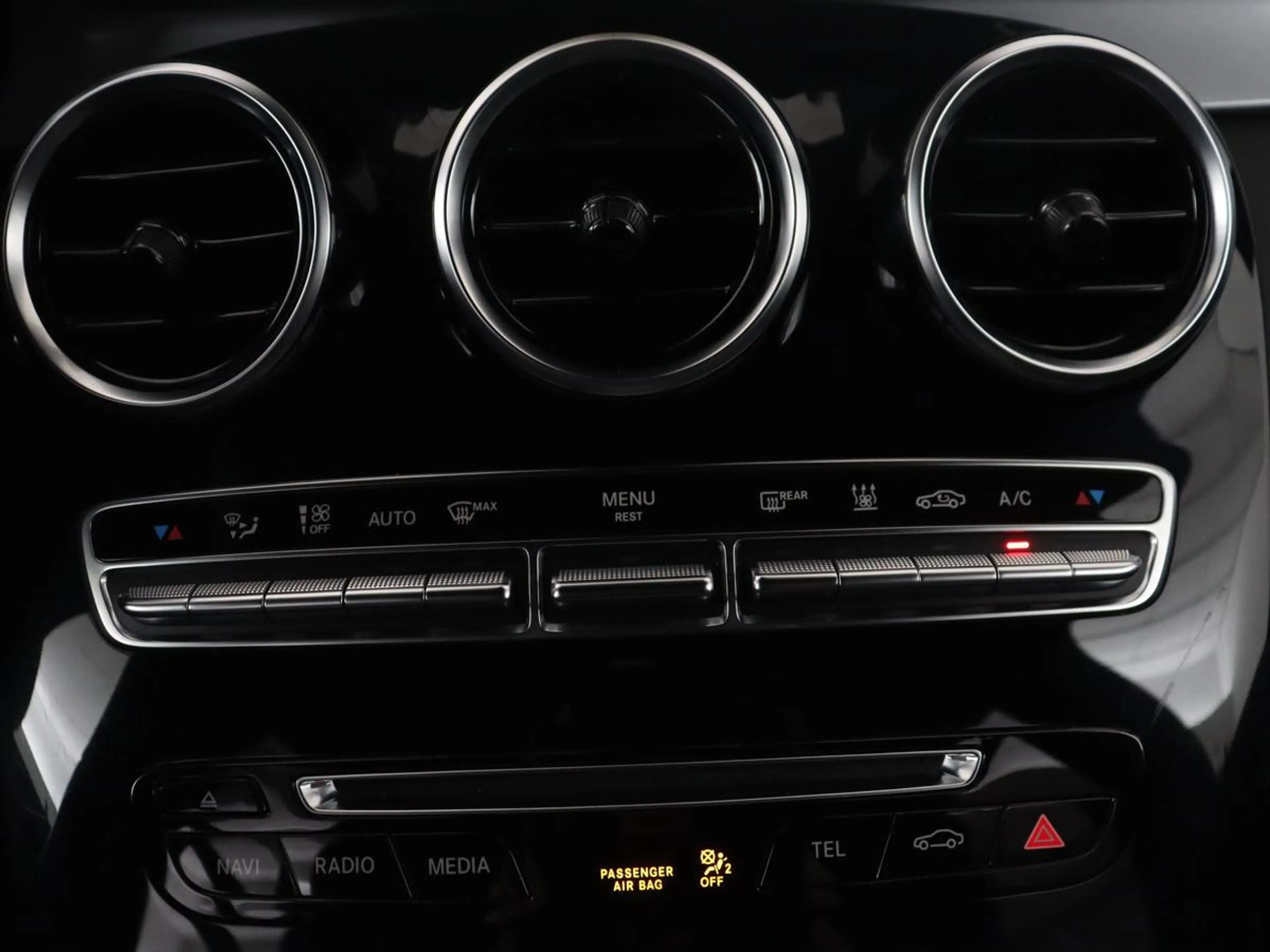 Mercedes-Benz GLC 350 350e 4MATIC Premium Plus | Stoelverwarming | LED | — photo 27