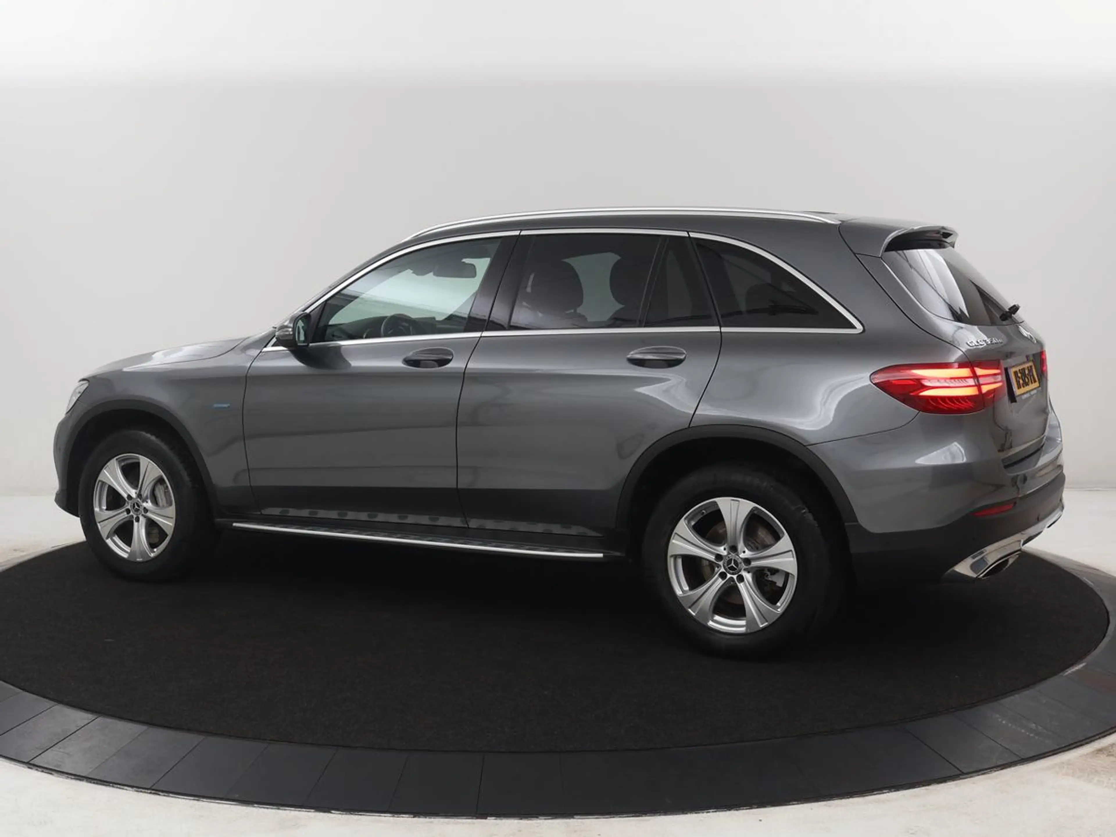 Mercedes-Benz GLC 350 350e 4MATIC Premium Plus | Stoelverwarming | LED | — photo 2
