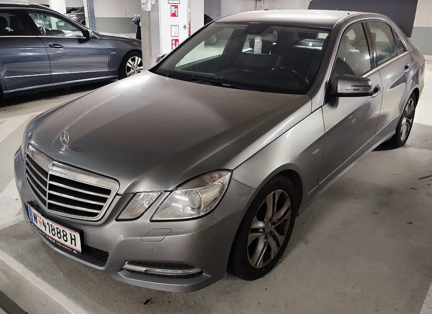 Mercedes-Benz E 350 E 350 CDI (212.023) Grau - 2