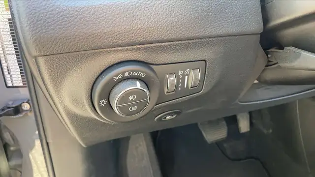 Jeep Compass view 13